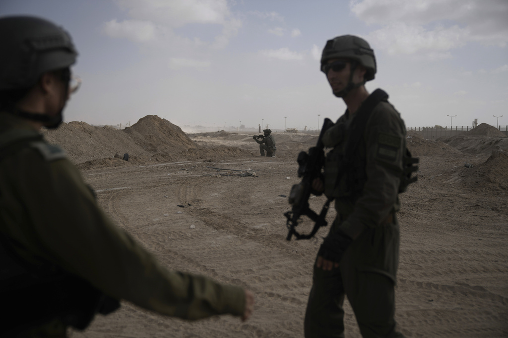 Israel tuyên bố không rút khỏi vùng đệm Li Băng và hành lang ở Gaza- Ảnh 1. Israel tuyên bố không rút khỏi vùng đệm Li Băng và hành lang ở Gaza- Ảnh 1.