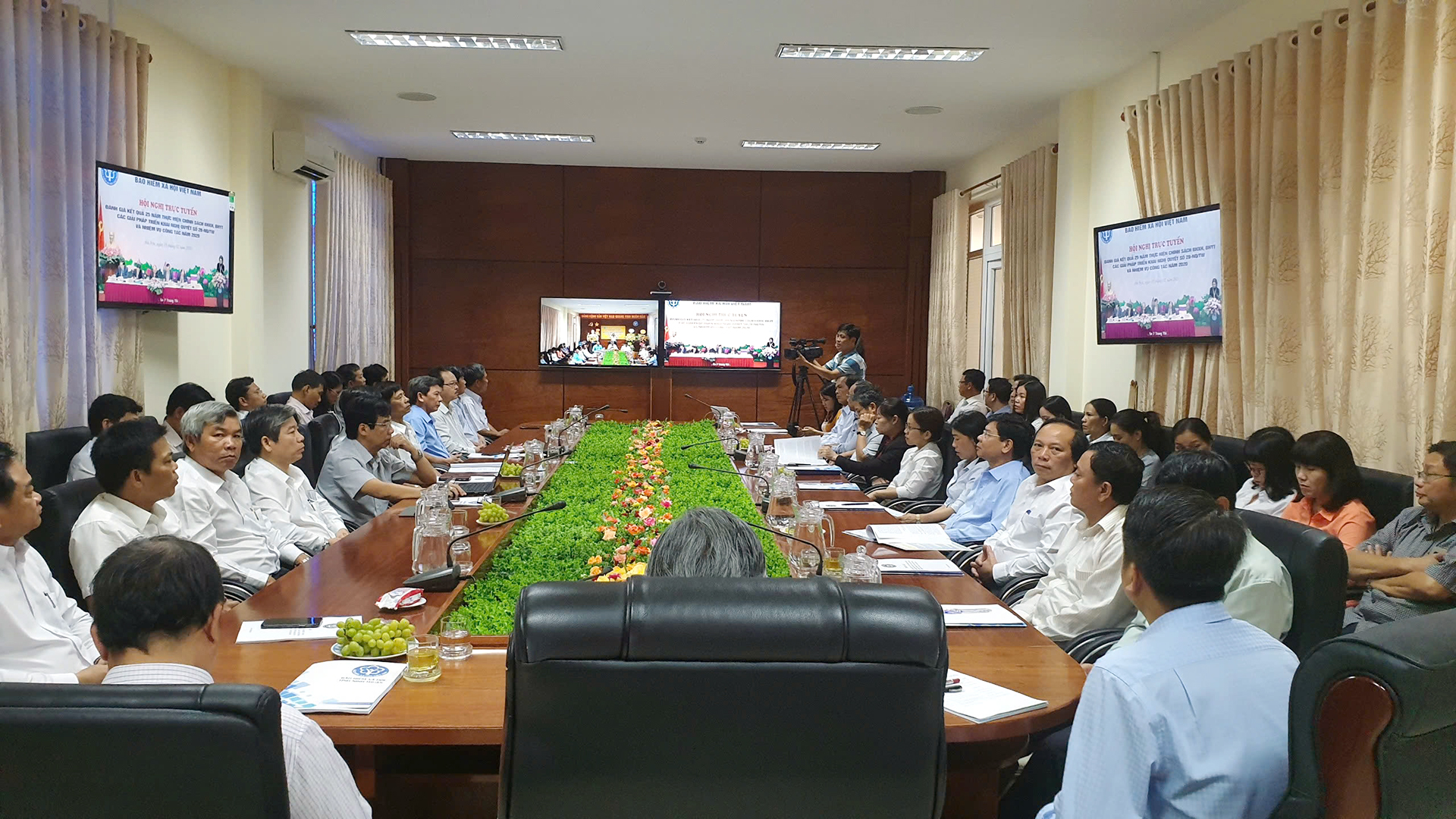 BHXH Ninh Thuận đẩy mạnh công tác tuyên truyền người dân tham gia BHXH tự nguyện - Ảnh 1. BHXH Ninh Thuận đẩy mạnh công tác tuyên truyền người dân tham gia BHXH tự nguyện - Ảnh 1.