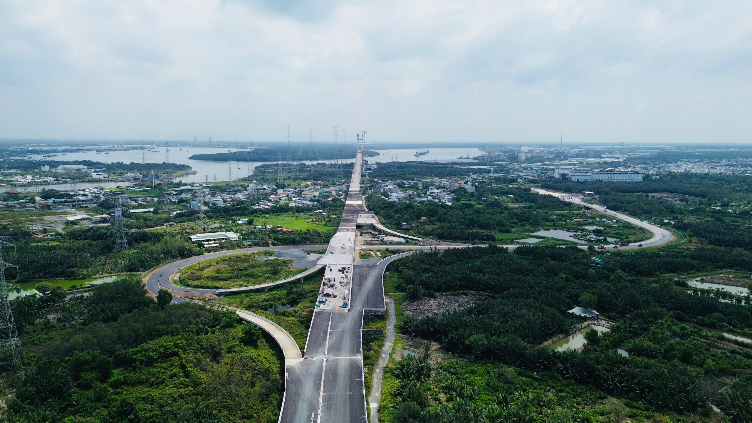 Thêm 18,8 km cao tốc Bến Lức - Long Thành thông xe vào 30.4- Ảnh 3. Thêm 18,8 km cao tốc Bến Lức - Long Thành thông xe vào 30.4- Ảnh 3.