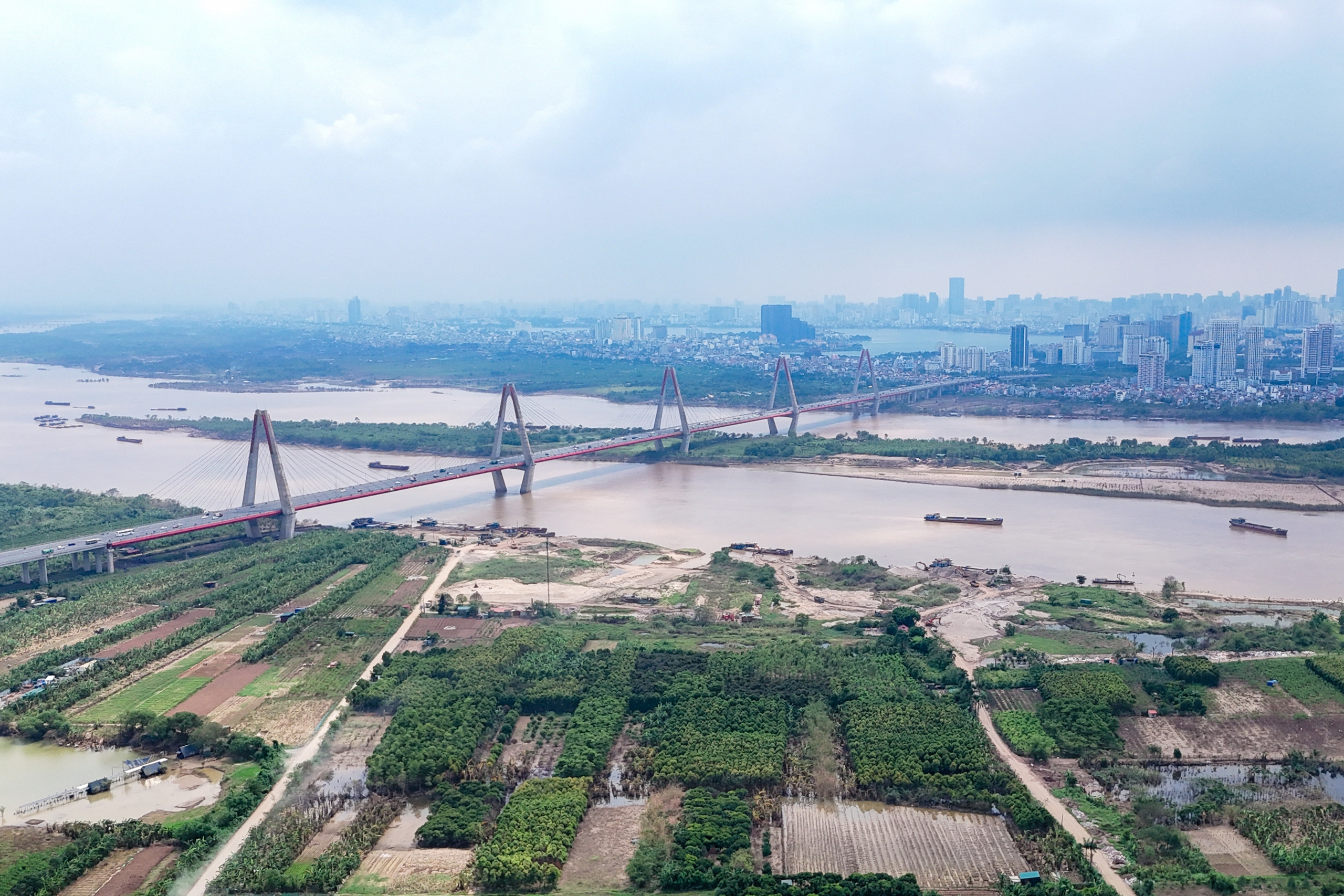 Kiện toàn mô hình thành phố 2 phía bắc, tây Hà Nội- Ảnh 1. Kiện toàn mô hình thành phố 2 phía bắc, tây Hà Nội- Ảnh 1.