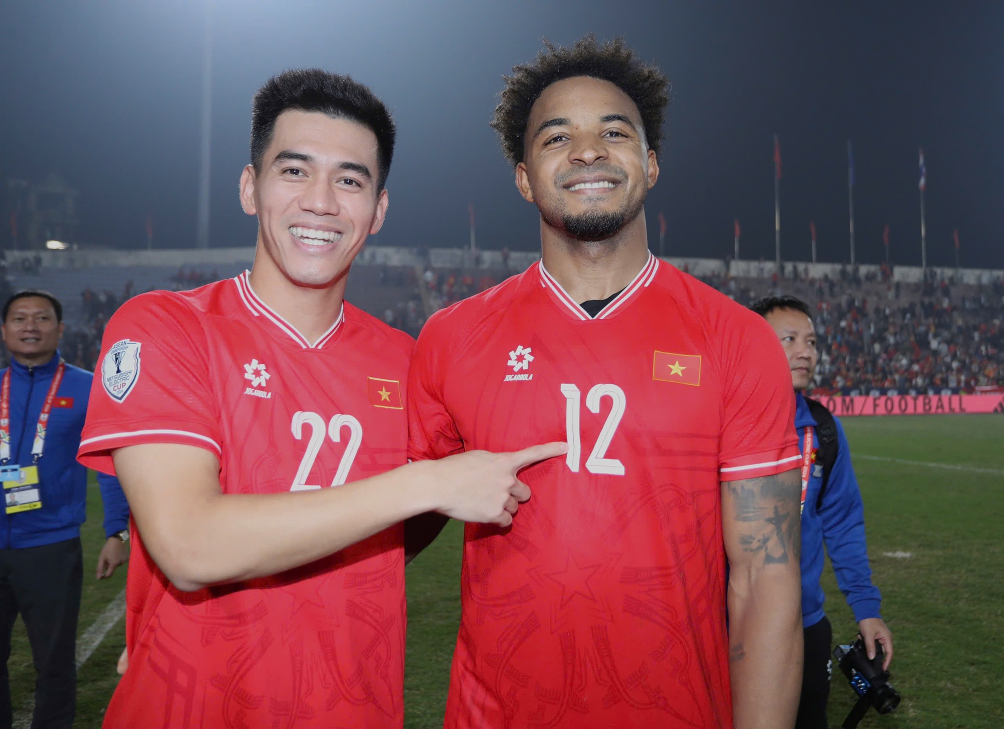 Tiến Linh mơ World Cup, chờ Xuân Son trở lại cùng tiến ra thế giới
- Ảnh 2. Tiến Linh mơ World Cup, chờ Xuân Son trở lại cùng tiến ra thế giới
- Ảnh 2.
