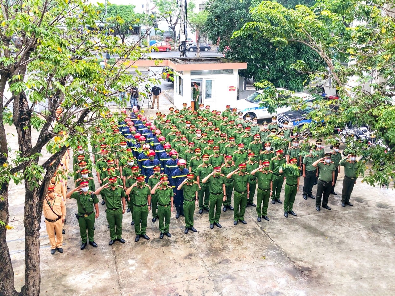 Đà Nẵng bỏ công an quận huyện, tạm thời tổ chức 4 khu vực quản lý - Ảnh 2. Đà Nẵng bỏ công an quận huyện, tạm thời tổ chức 4 khu vực quản lý - Ảnh 2.