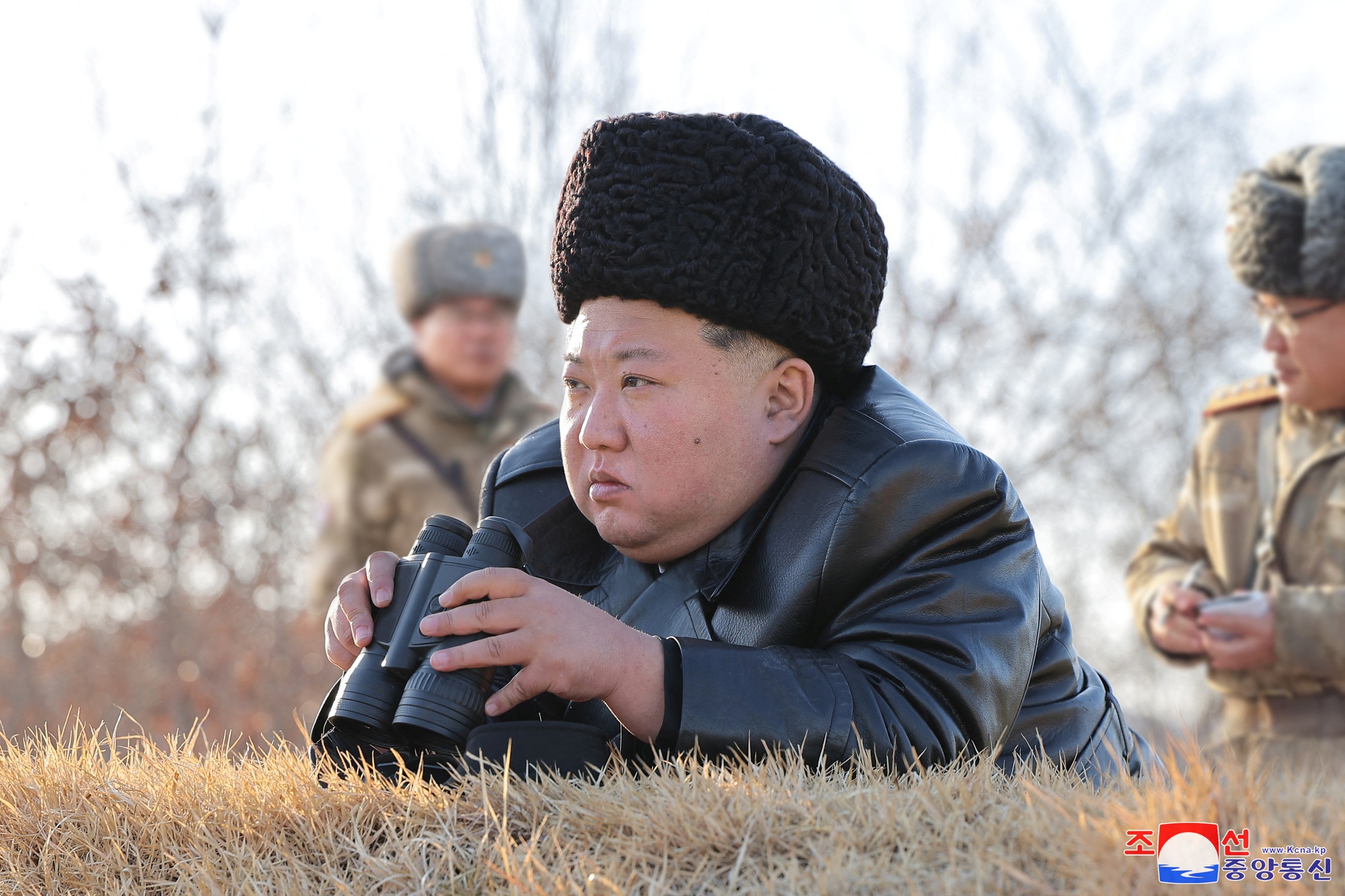 Triều Tiên thử tên lửa chiến lược, ông Kim Jong-un trực tiếp thị sát- Ảnh 1. Triều Tiên thử tên lửa chiến lược, ông Kim Jong-un trực tiếp thị sát- Ảnh 1.