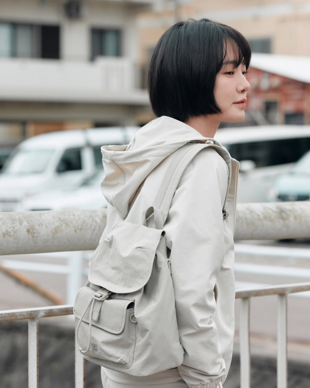 짧은 헤어스타일이 트렌드를 선도하고 있으며, 아름답게 보이기 위해 커트합니다. - 사진 8. Kiểu tóc ngắn đang dẫn đầu xu hướng, cắt là xinh lung linh- Ảnh 8.