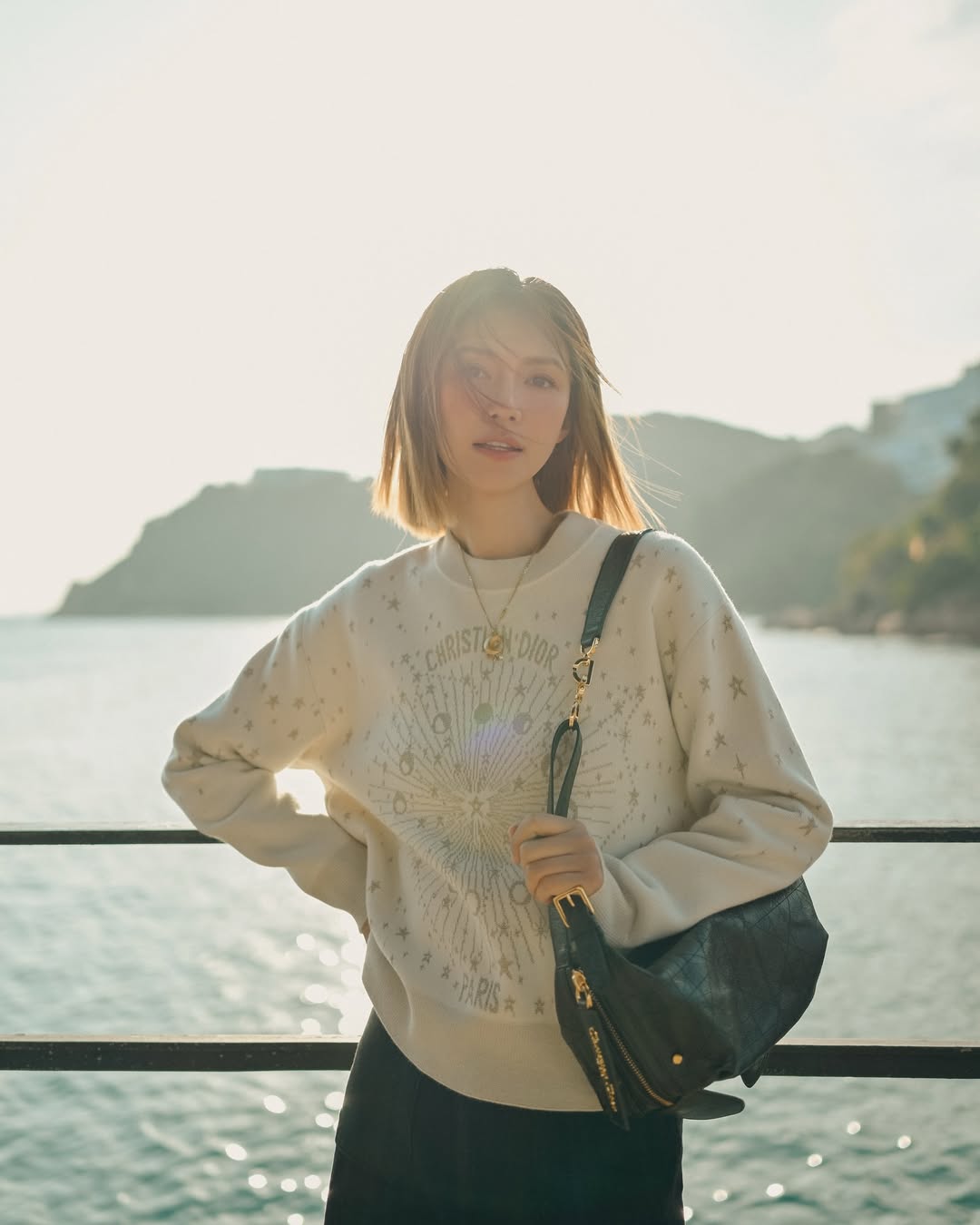 짧은 헤어스타일이 트렌드를 선도하고 있습니다. 아름답게 보이기 위해 자르세요 - 사진 9. Kiểu tóc ngắn đang dẫn đầu xu hướng, cắt là xinh lung linh- Ảnh 9.