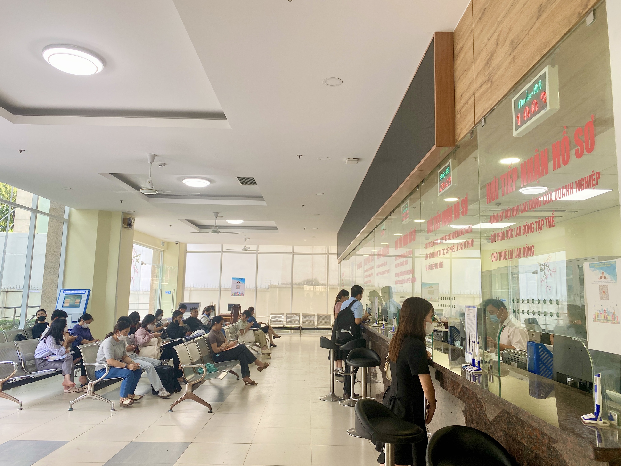 Sở LĐ-TB-XH TP.HCM bàn giao 7 chức năng, nhiệm vụ cho các bên - Ảnh 8.