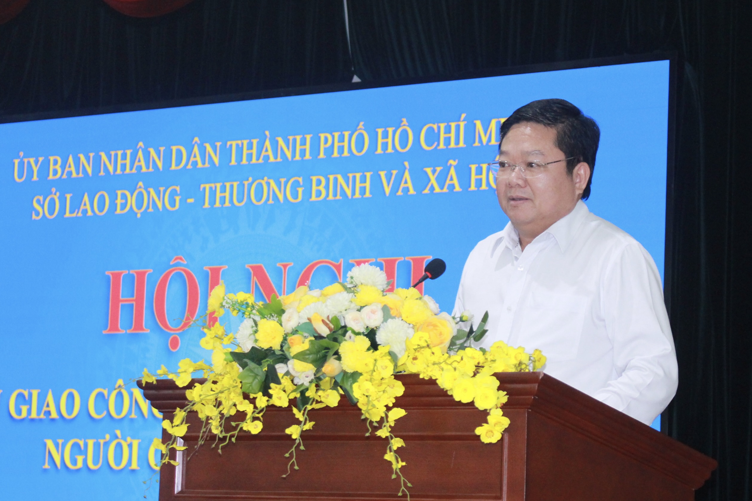 Sở LĐ-TB-XH TP.HCM bàn giao 7 chức năng, nhiệm vụ cho các bên - Ảnh 4.