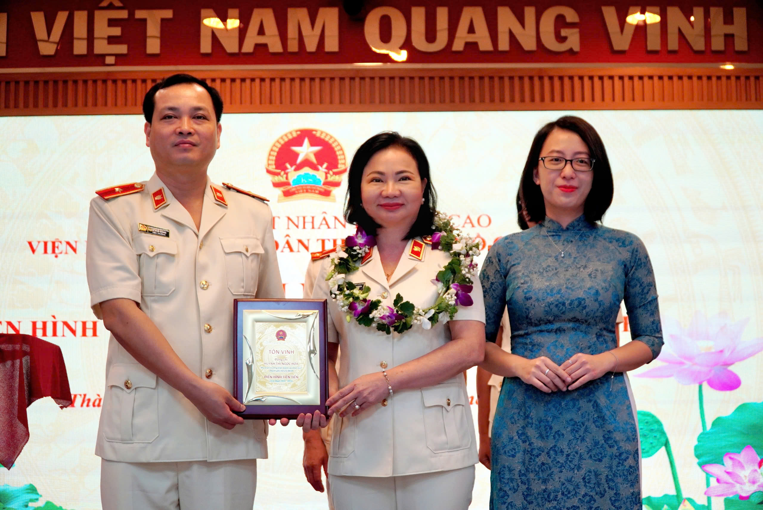 Viện KSND TP.HCM vinh danh 40 cá nhân và 6 tập thể tiên tiến- Ảnh 2. Viện KSND TP.HCM vinh danh 40 cá nhân và 6 tập thể tiên tiến- Ảnh 2.