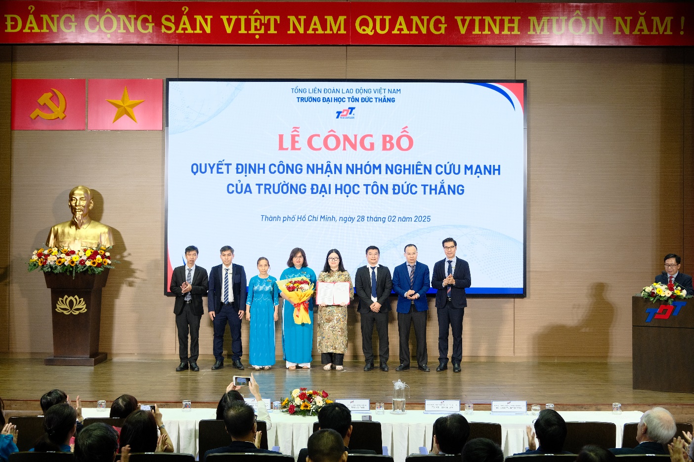 Chiến lược phát triển Nhóm nghiên cứu mạnh ở Trường đại học Tôn Đức Thắng - Ảnh 4.