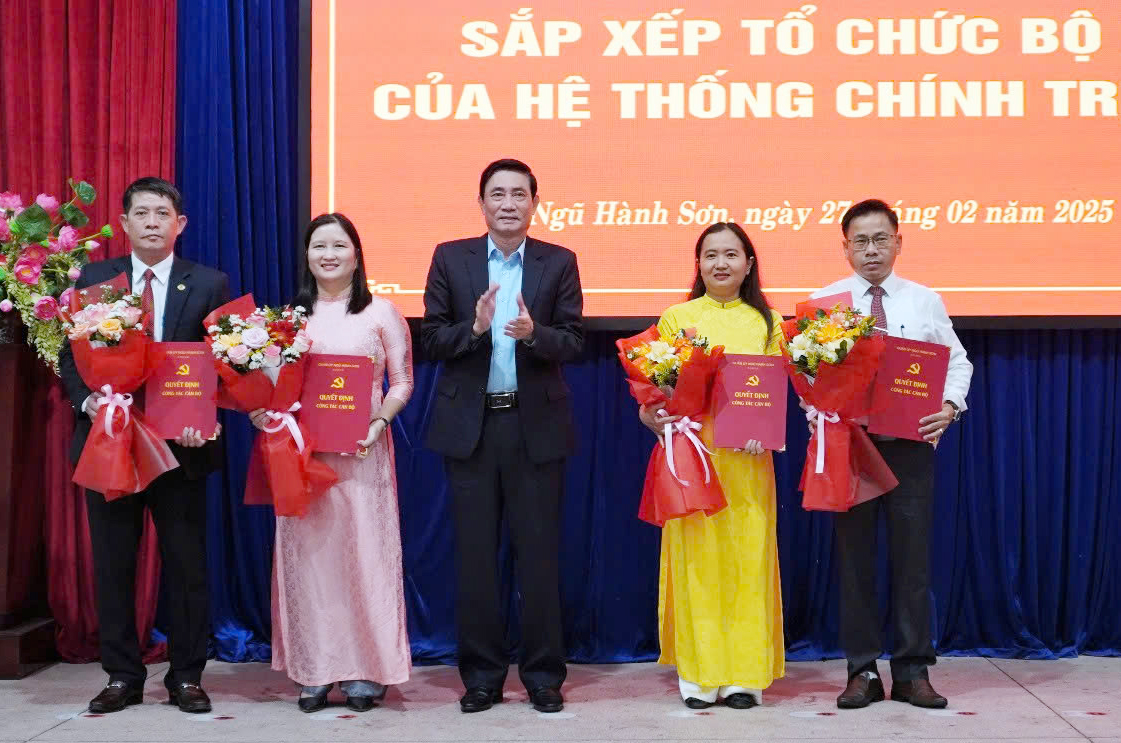 Đà Nẵng: Q.Ngũ Hành Sơn có 6 người nghỉ hưu trước tuổi, nhiều nhất cấp quận huyện- Ảnh 3. Đà Nẵng: Q.Ngũ Hành Sơn có 6 người nghỉ hưu trước tuổi, nhiều nhất cấp quận huyện- Ảnh 3.