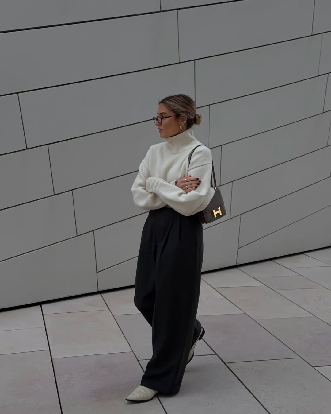 לבישת מכנסיים עוזרת לך לשמור על כושר 7 ימים בשבוע - תמונה 1. Diện quần tây giúp bạn giữ dáng 7 ngày trong tuần- Ảnh 1.