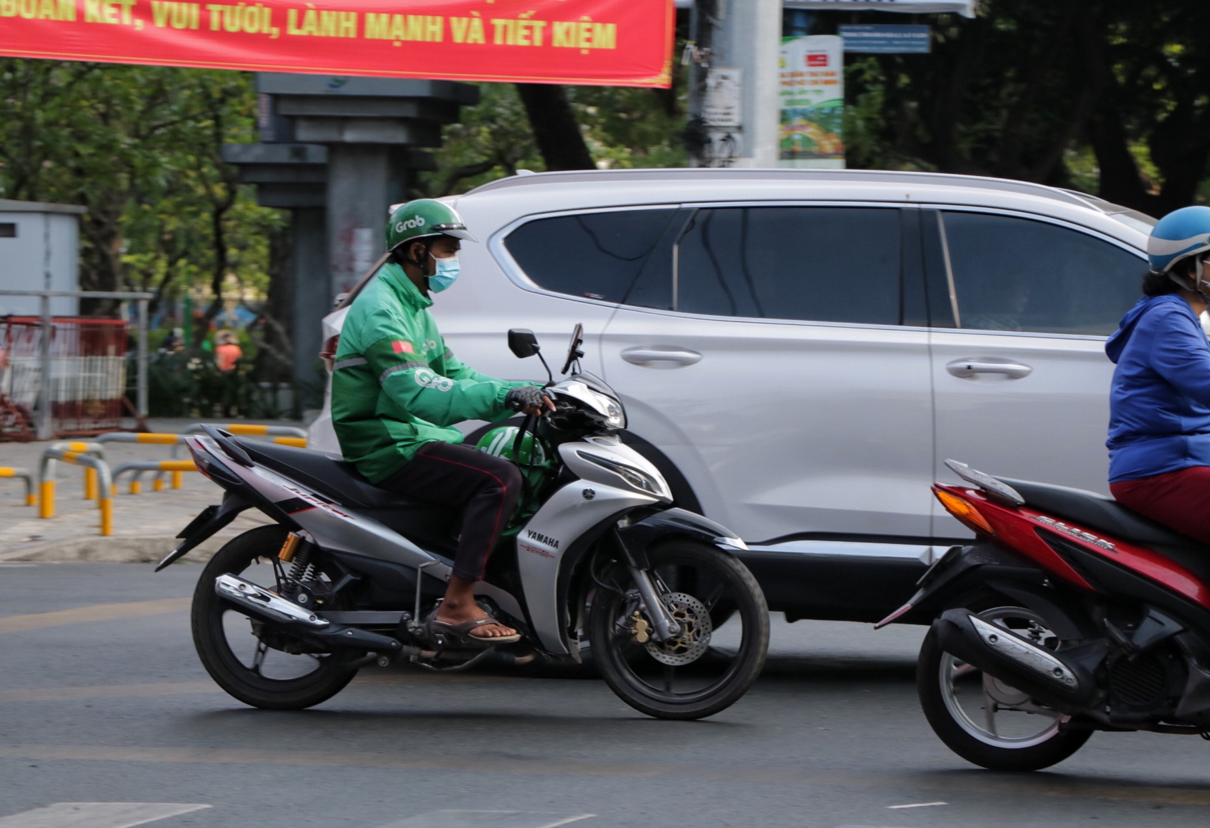 Ngày đầu đi làm lại sau tết: Nhiều người bất ngờ vì đường phố TP.HCM- Ảnh 10.