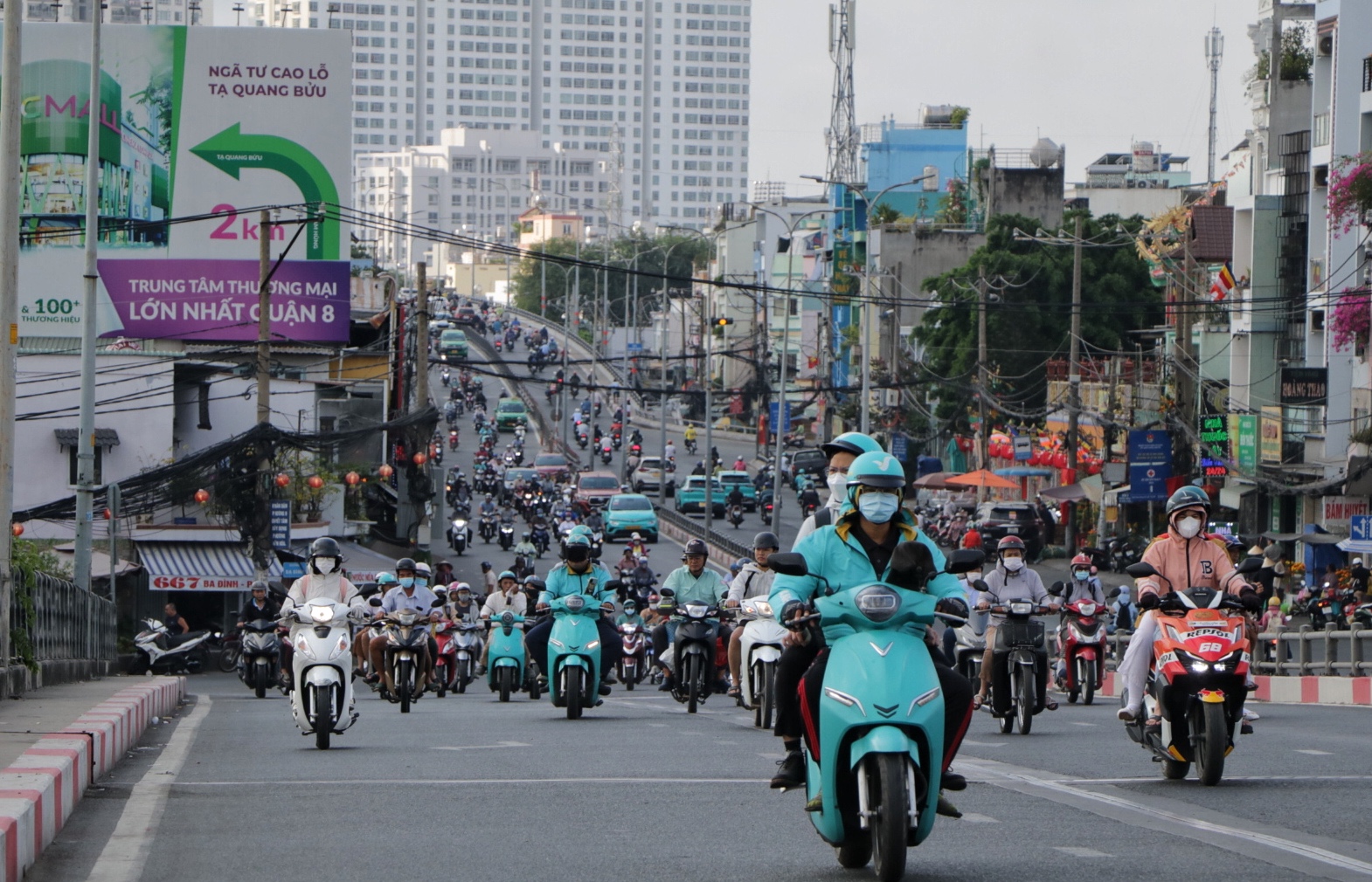 Ngày đầu đi làm lại sau tết: Nhiều người bất ngờ vì đường phố TP.HCM- Ảnh 11.