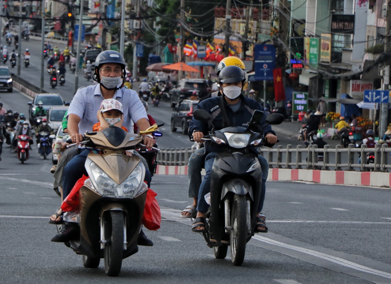 Ngày đầu đi làm lại sau tết: Nhiều người bất ngờ vì đường phố TP.HCM- Ảnh 9.