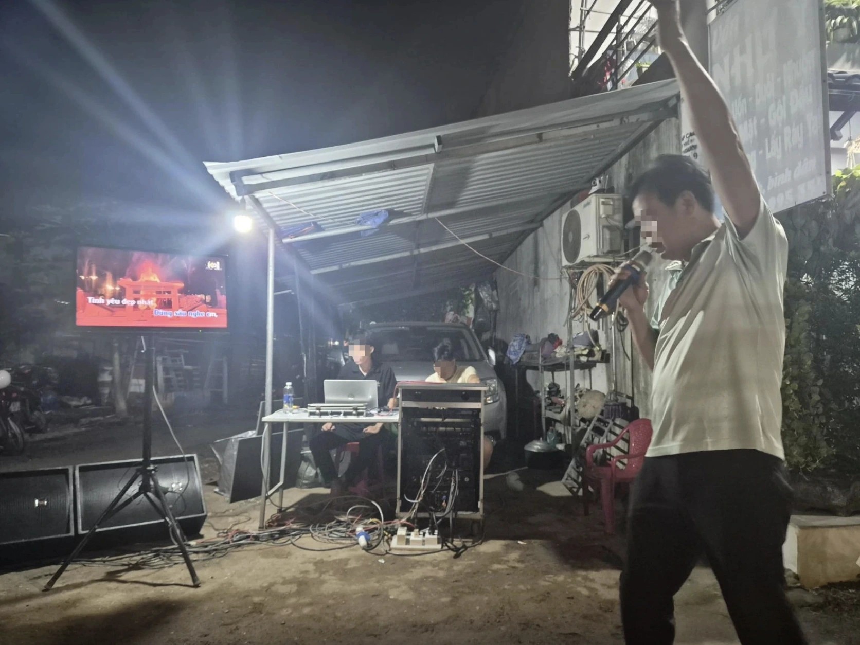 Mong phạt karaoke 'khủng bố' nặng như vi phạm giao thông- Ảnh 1.