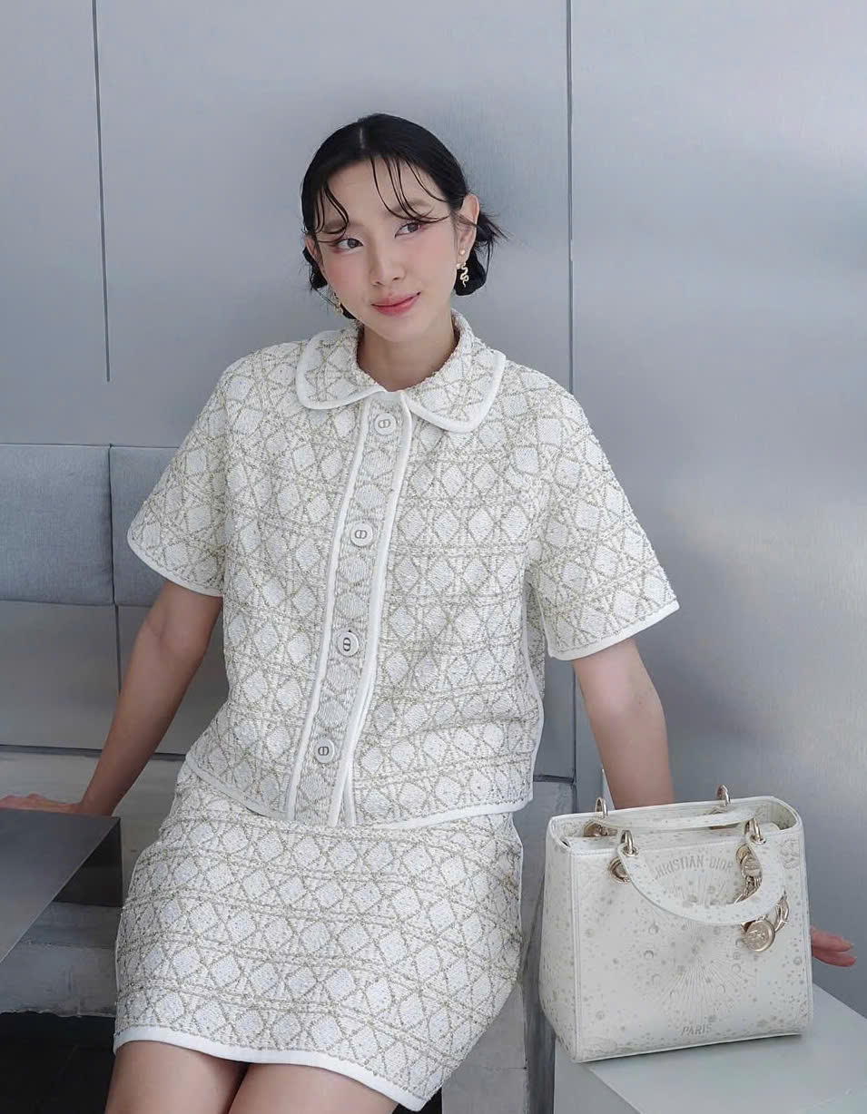 Dicas para coordenar looks com saias curtas para as meninas saírem com confiança - Foto 8. Tuyệt chiêu phối đồ với chân váy ngắn cho nàng tự tin xuống phố- Ảnh 8.