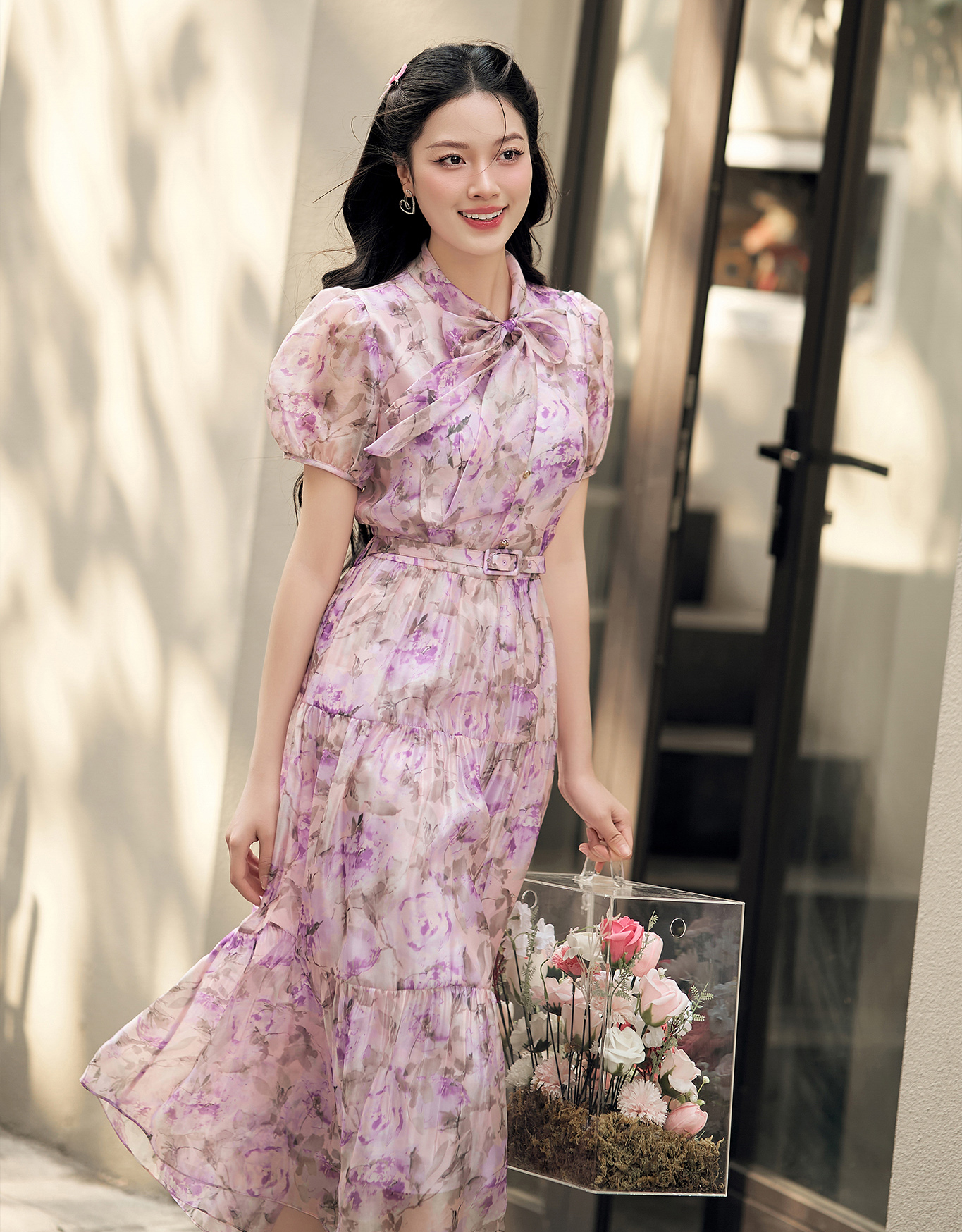 Τα έντονα χρωματιστά ρούχα είναι το μυστικό για να κερδίσετε πόντους στο καλό ντύσιμο στις αρχές της άνοιξης - Φωτογραφία 7. Trang phục sáng màu là bí quyết ghi điểm mặc đẹp đầu xuân- Ảnh 7.