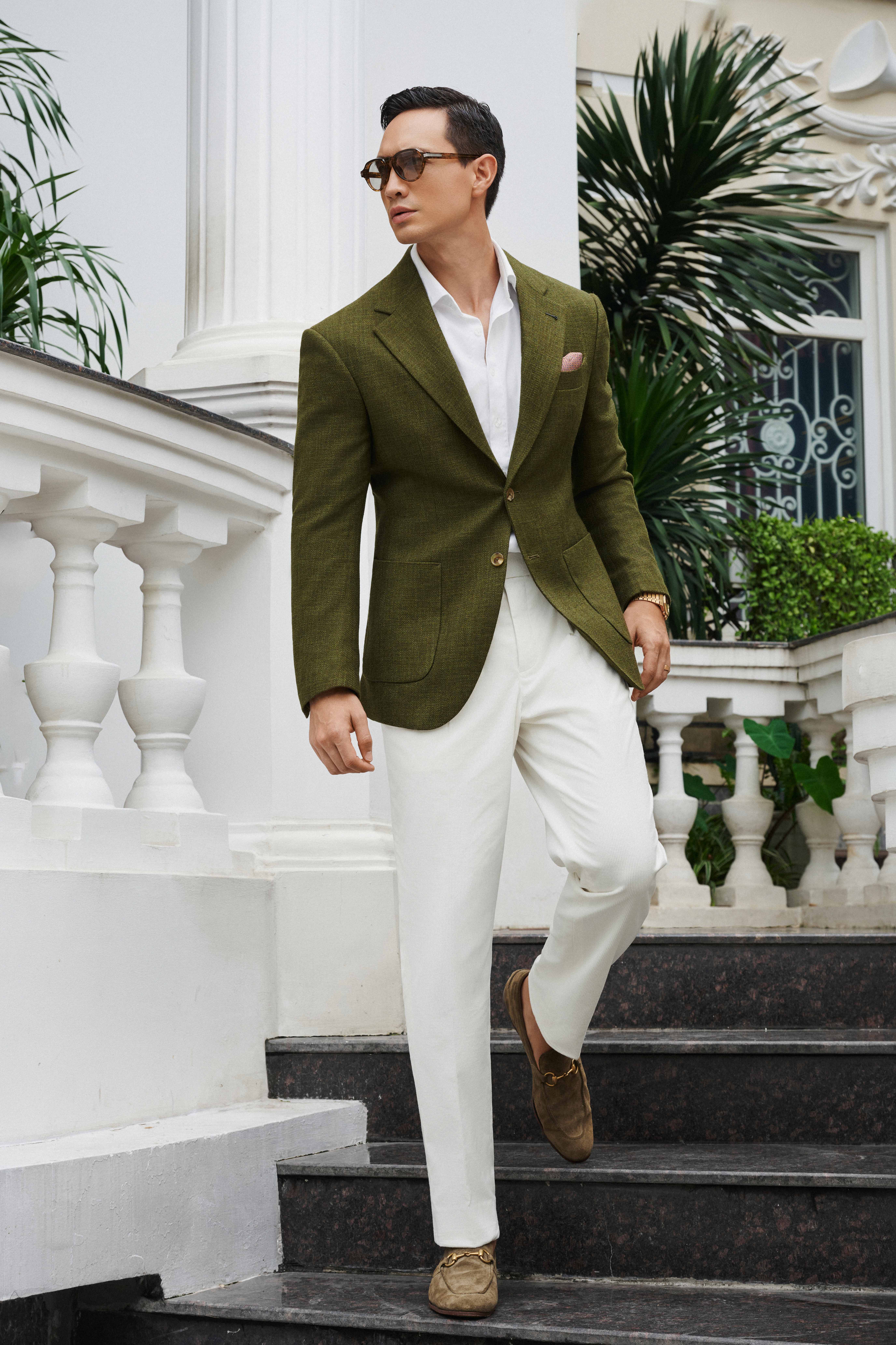 Kim Lý diện suit khoe phong độ tuổi 41- Ảnh 3. Kim Lý diện suit khoe phong độ tuổi 41- Ảnh 3.