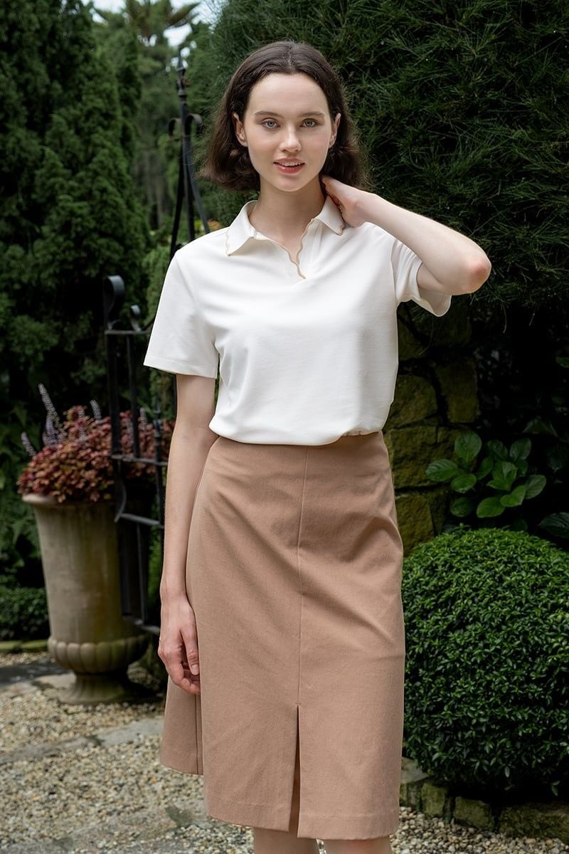 Průvodce oblékáním se 4 styly košil pro kancelářské dámy - Foto 8. Cẩm nang mặc đẹp với 4 kiểu áo dành cho cô nàng công sở- Ảnh 8.