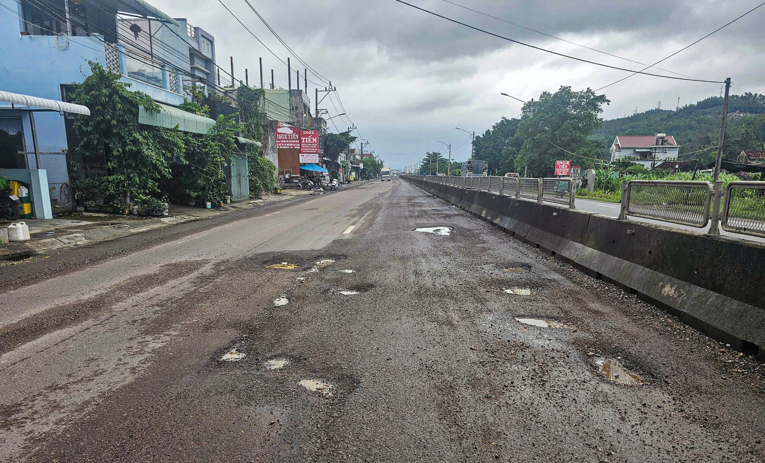 Hoàn thành cao tốc Quảng Ngãi - Bình Định trong năm nay- Ảnh 3. Hoàn thành cao tốc Quảng Ngãi - Bình Định trong năm nay- Ảnh 3.