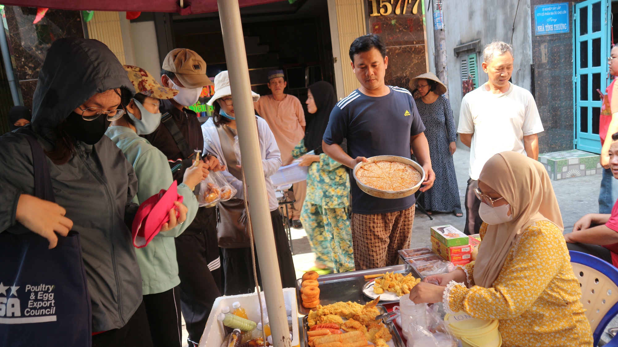 Khám phá khu chợ ẩm thực Hồi giáo độc đáo tại TP . HCM trong tháng Ramadan - Ảnh 5.