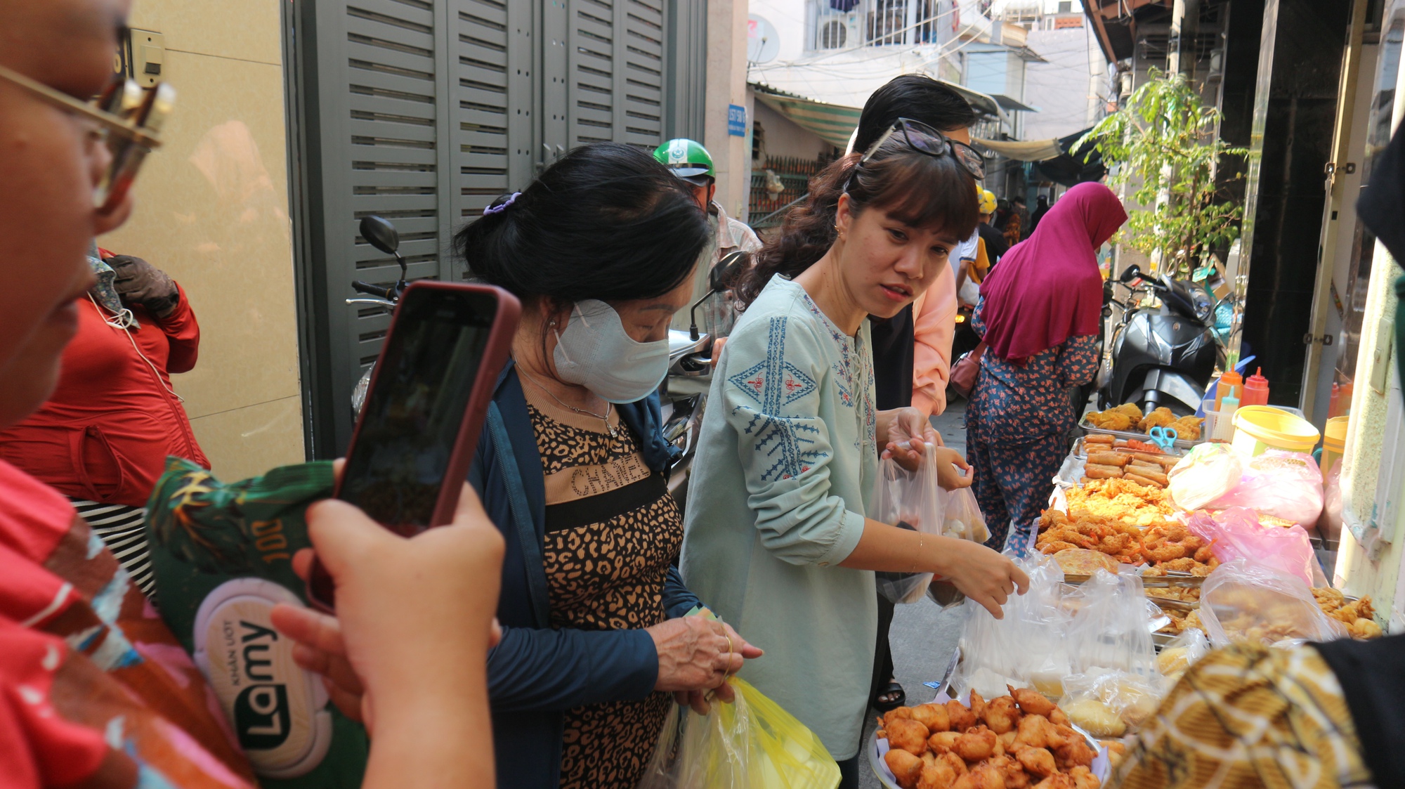 Khám phá khu chợ ẩm thực Hồi giáo độc đáo tại TP . HCM trong tháng Ramadan - Ảnh 4.