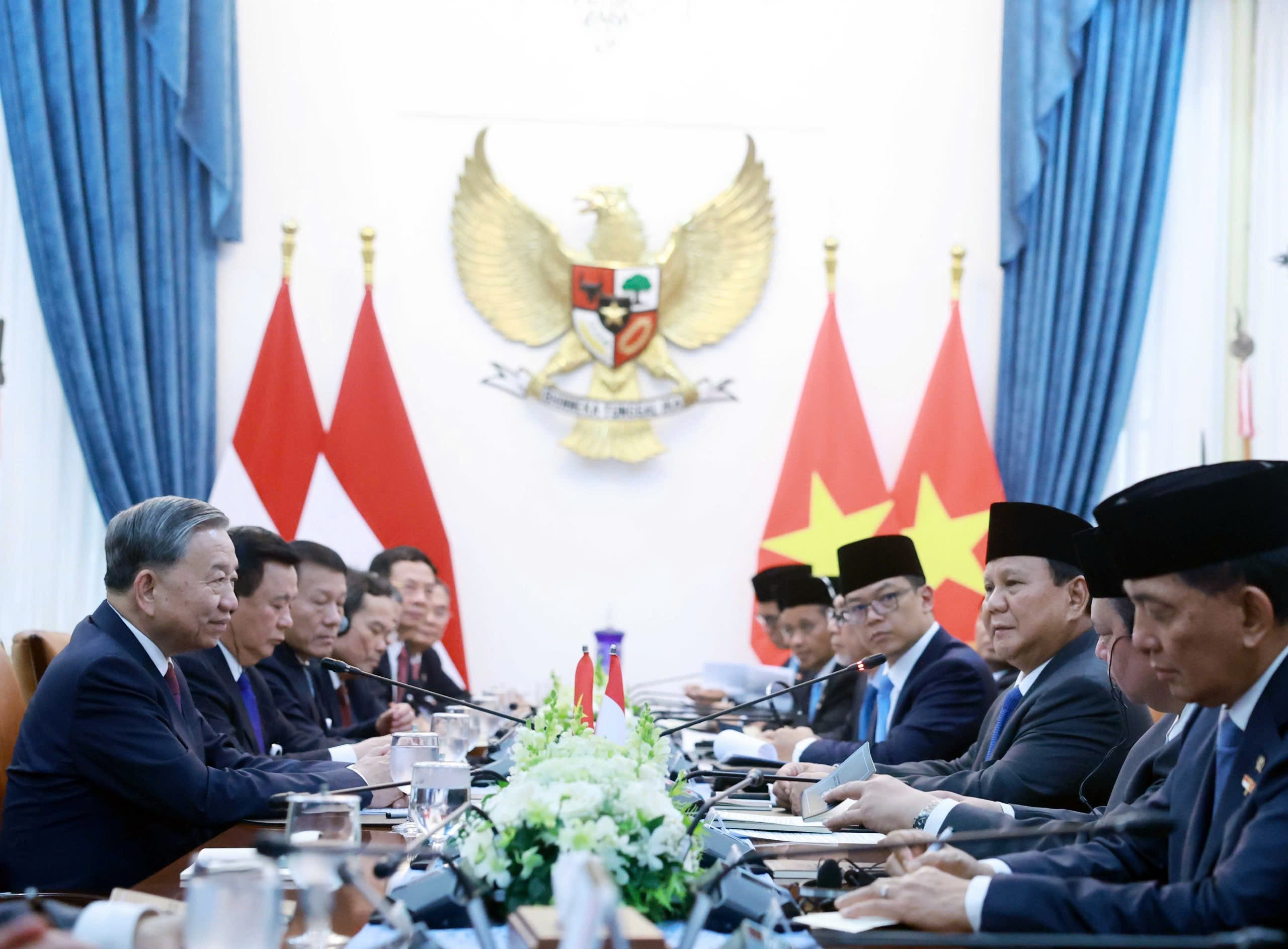 Indonesia bắn 21 phát đại bác trong lễ đón chính thức Tổng Bí thư Tô Lâm- Ảnh 5.