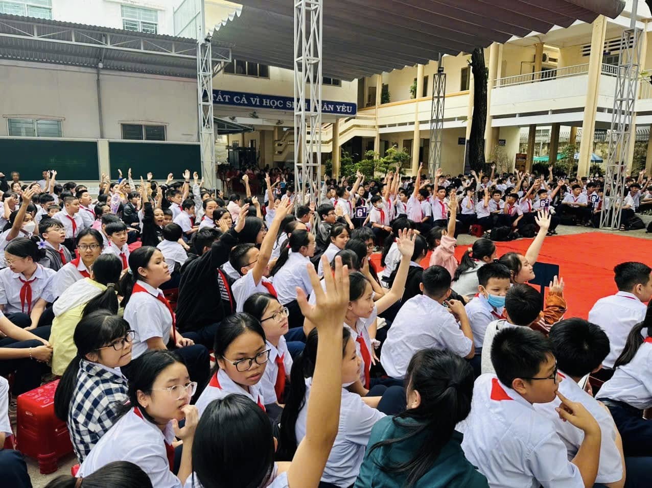 Khanh Hoa mengumumkan struktur dan soalan rujukan untuk peperiksaan kemasukan gred 10 - Foto 1. Khánh Hòa công bố cấu trúc và đề tham khảo kỳ thi tuyển sinh vào lớp 10- Ảnh 1.