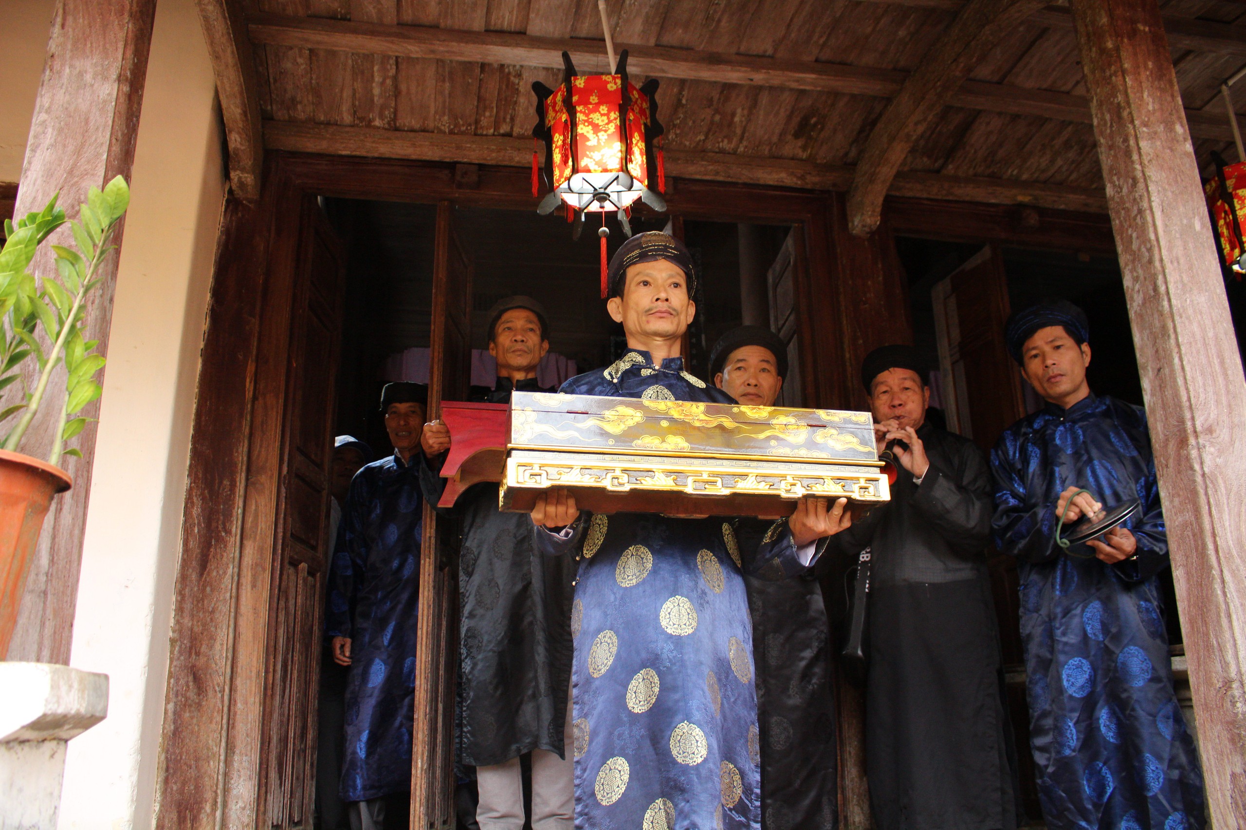 ប្រធានខេត្ត Quang Nam សង្ឃឹមថា Tien Phuoc នឹងប្រែក្លាយ “បេតិកភណ្ឌទៅជាទ្រព្យសម្បត្តិ” - រូបថត ៧. Chủ tịch Quảng Nam mong muốn Tiên Phước biến 'di sản thành tài sản'- Ảnh 7.
