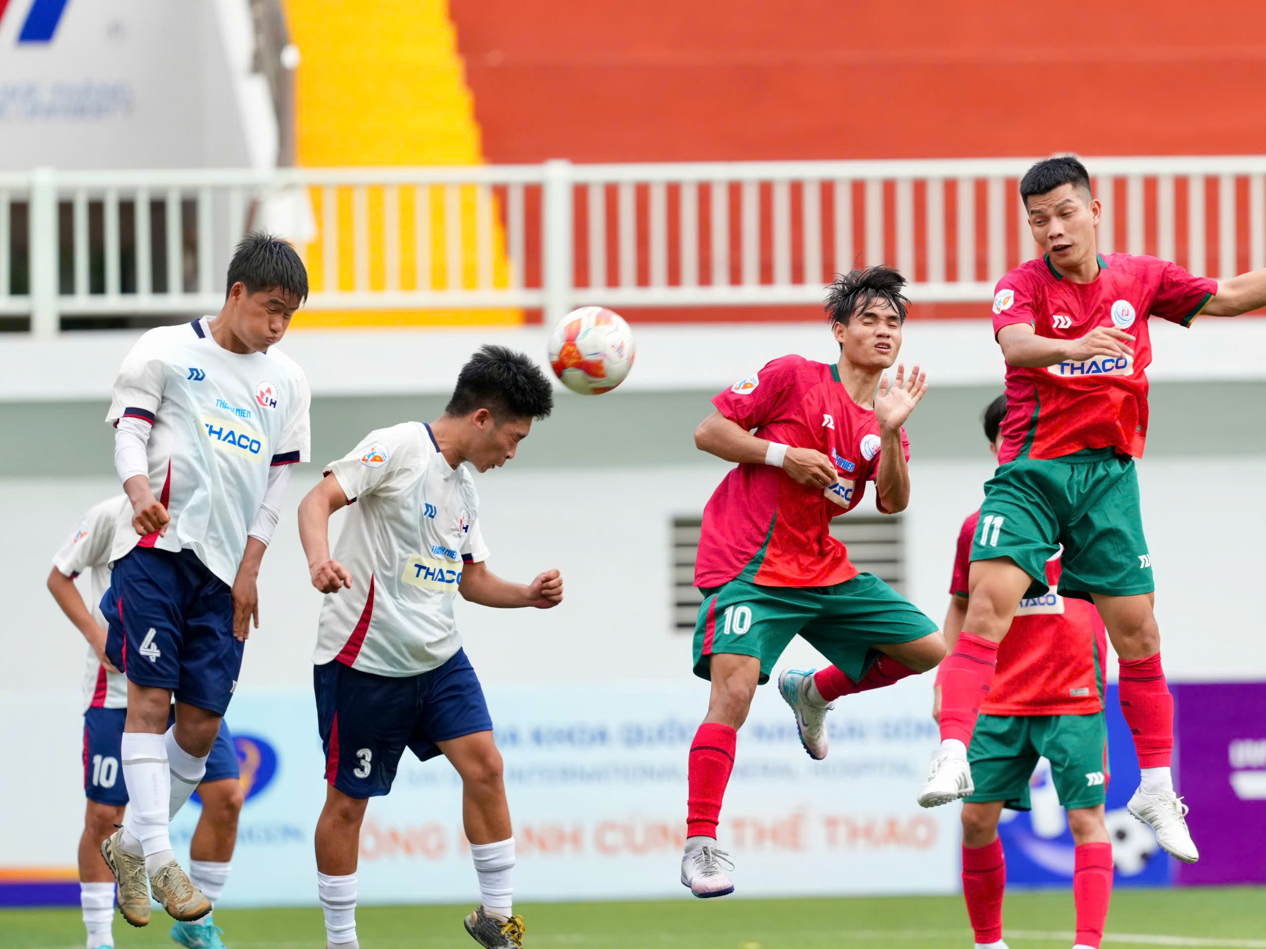 Đội cuối cùng vượt qua vòng bảng, lại trở thành đội đầu tiên vào bán kết- Ảnh 2.