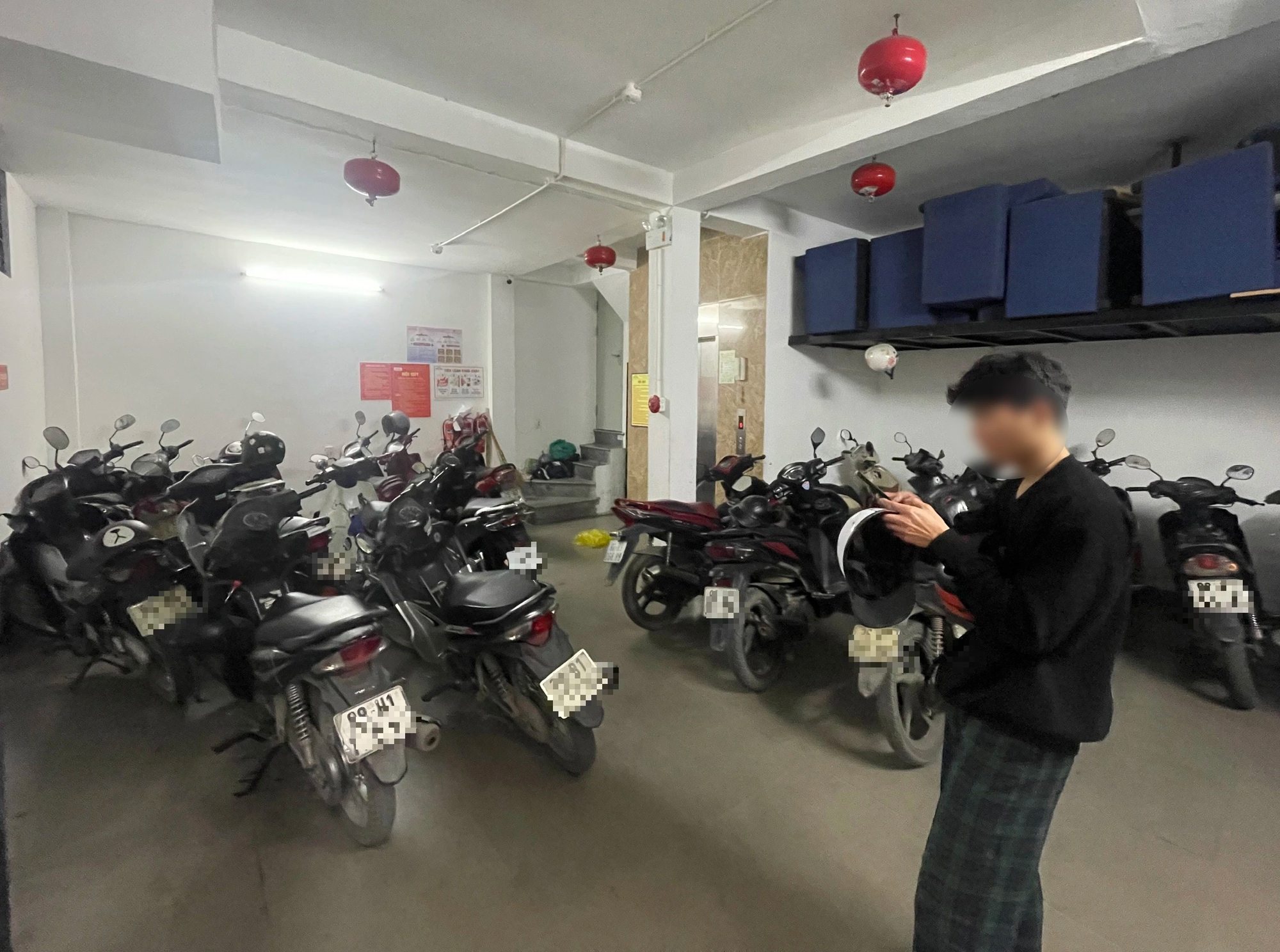 Loạt nhà trọ 'chọc trời' ở Hà Nội 'trang bị tận răng' để phòng ngừa hỏa hoạn- Ảnh 11. Loạt nhà trọ 'chọc trời' ở Hà Nội 'trang bị tận răng' để phòng ngừa hỏa hoạn- Ảnh 11.