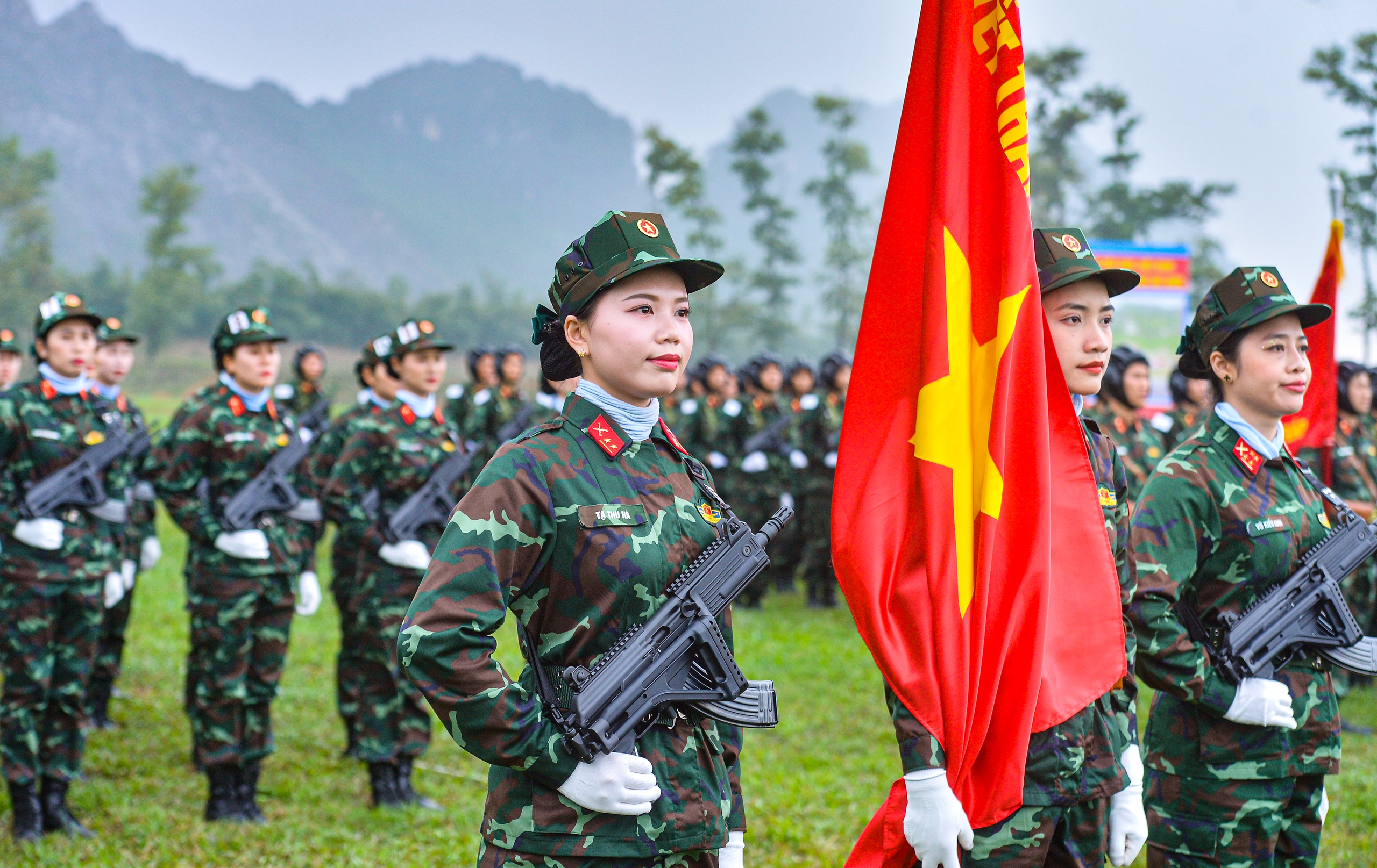 Dàn vũ khí 'đặc biệt' của khối diễu binh kỷ niệm 50 năm thống nhất đất nước- Ảnh 11.