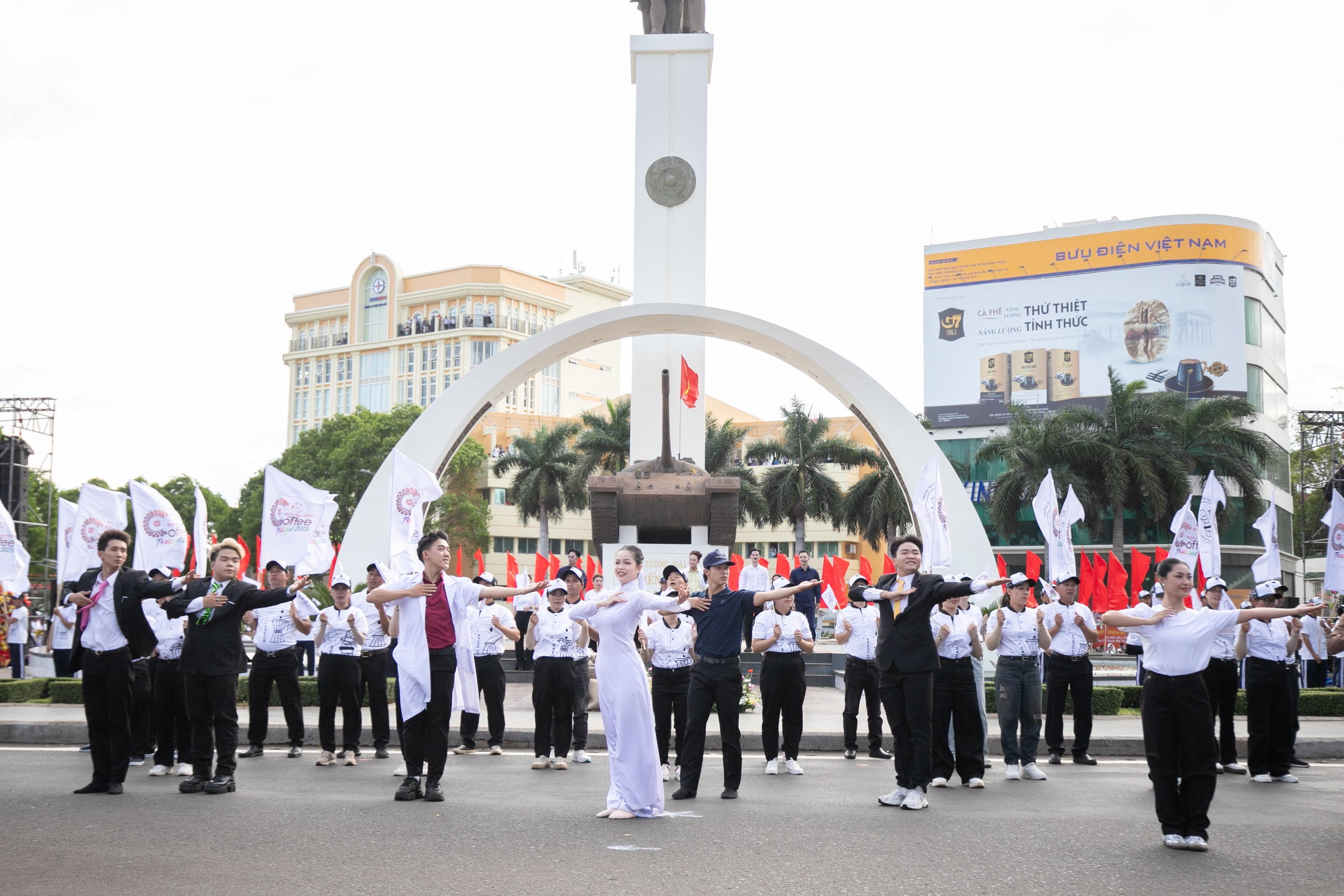 Những dấu ấn đặc biệt Lễ hội Cà phê Buôn Ma Thuột lần thứ 9 năm 2025- Ảnh 3. Những dấu ấn đặc biệt Lễ hội Cà phê Buôn Ma Thuột lần thứ 9 năm 2025- Ảnh 3.