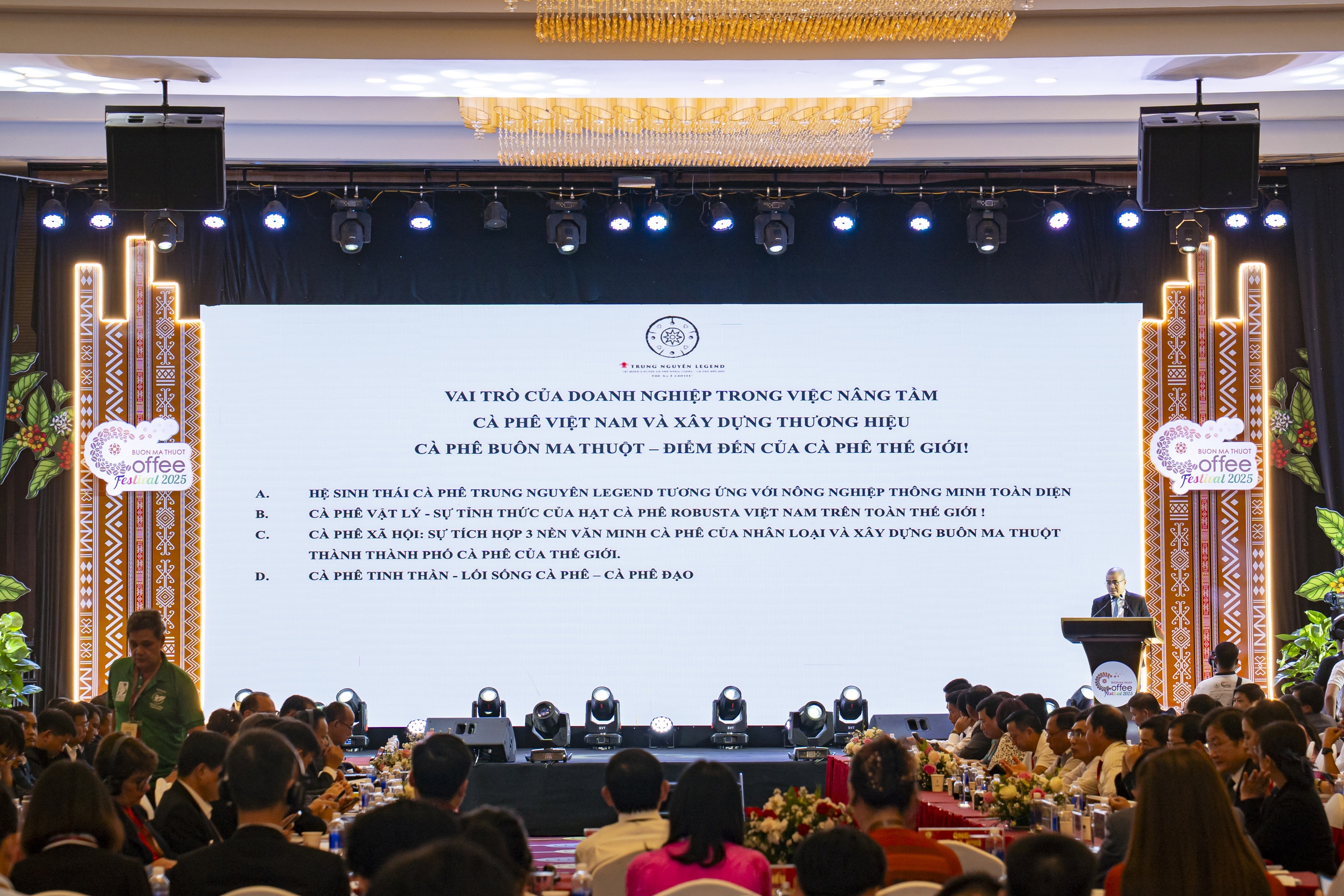 Những dấu ấn đặc biệt Lễ hội Cà phê Buôn Ma Thuột lần thứ 9 năm 2025- Ảnh 5. Những dấu ấn đặc biệt Lễ hội Cà phê Buôn Ma Thuột lần thứ 9 năm 2025- Ảnh 5.