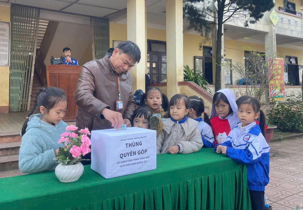 Những Ngôi nhà khăn quàng đỏ nâng bước trẻ em vùng cao - Ảnh 2.