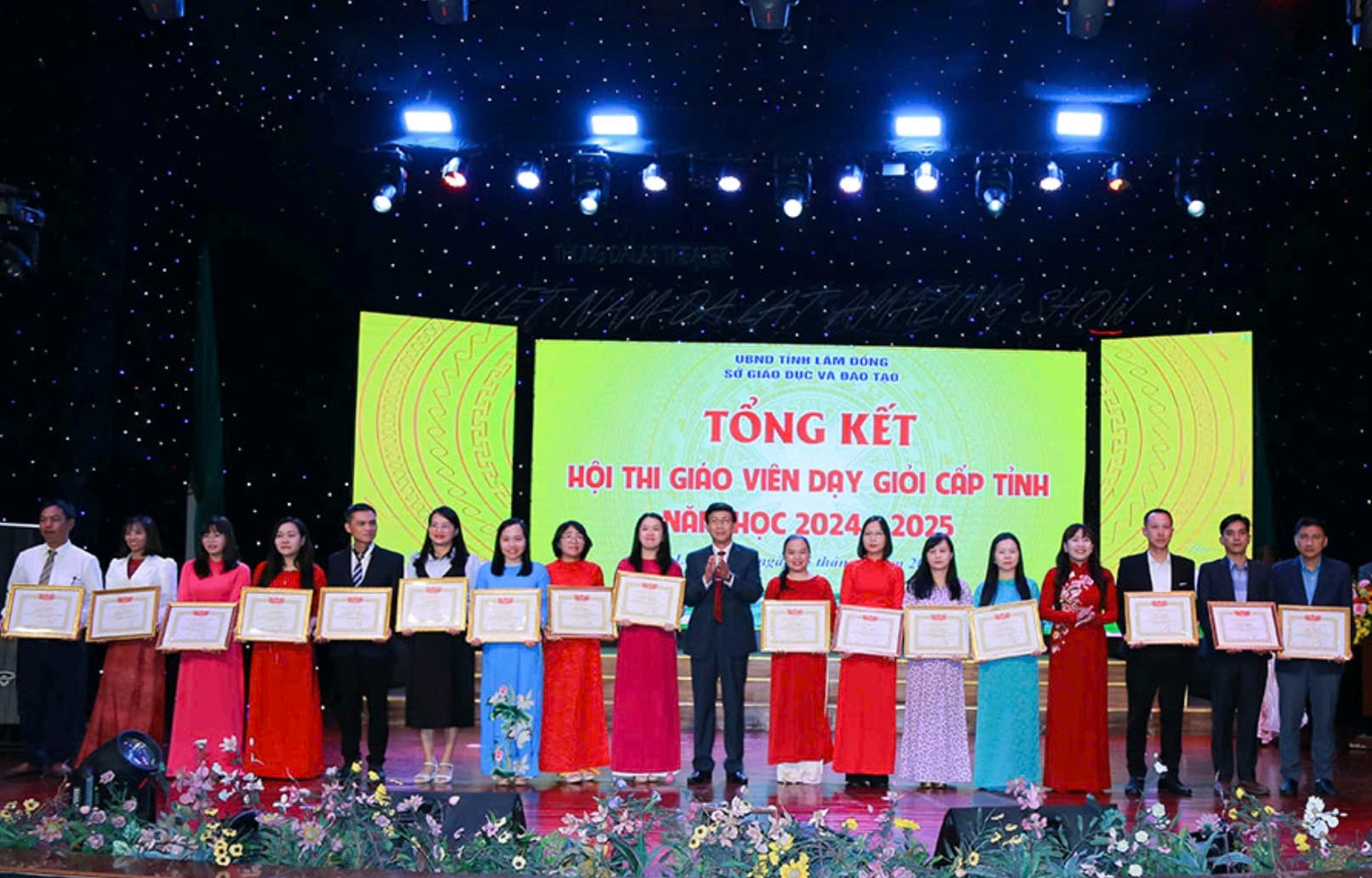 Lâm Đồng: 490 giáo viên dạy giỏi cấp tỉnh năm học 2024-2025. - Ảnh 1.