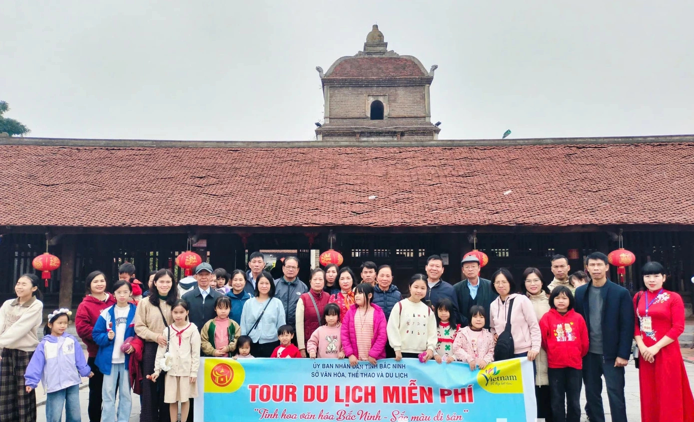 Bắc Ninh tăng tour du lịch miễn phí, chỉ nhận đăng ký online - Ảnh 1.