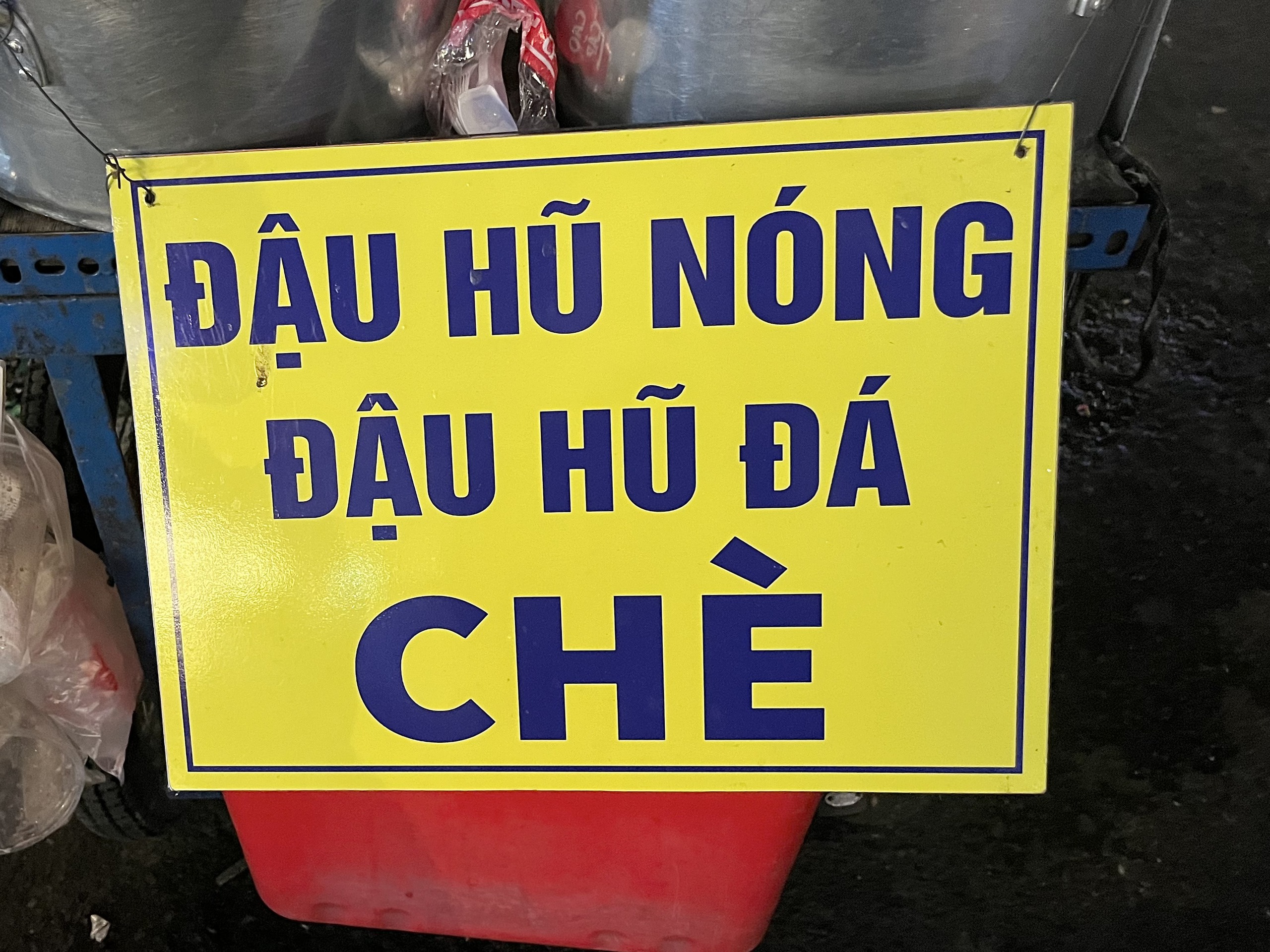 Phố ẩm thực Phan Xích Long có thật chỉ dành cho người giàu? - Ảnh 4.