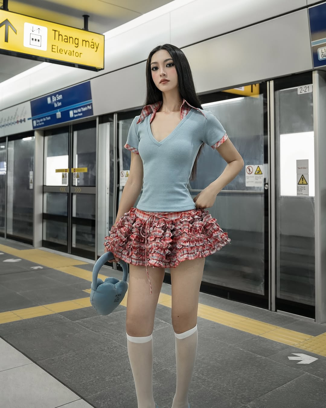 4 perfect outfit formulas for your 'lazy' days - Photo 4. 4 công thức phối đồ hoàn hảo cho những ngày ‘lười’ của nàng- Ảnh 4.