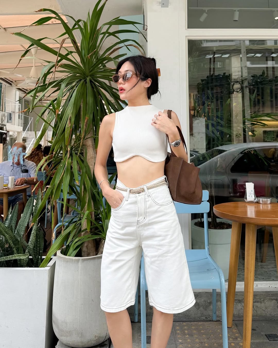 4 perfect outfit formulas for her 'lazy' days - Photo 6. 4 công thức phối đồ hoàn hảo cho những ngày ‘lười’ của nàng- Ảnh 6.