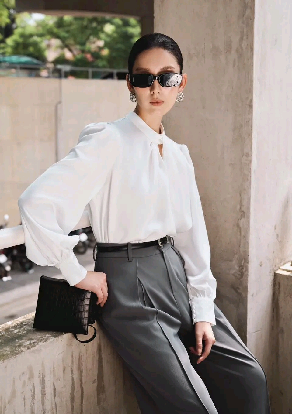 4 perfect outfit formulas for your 'lazy' days - Photo 8. 4 công thức phối đồ hoàn hảo cho những ngày ‘lười’ của nàng- Ảnh 8.
