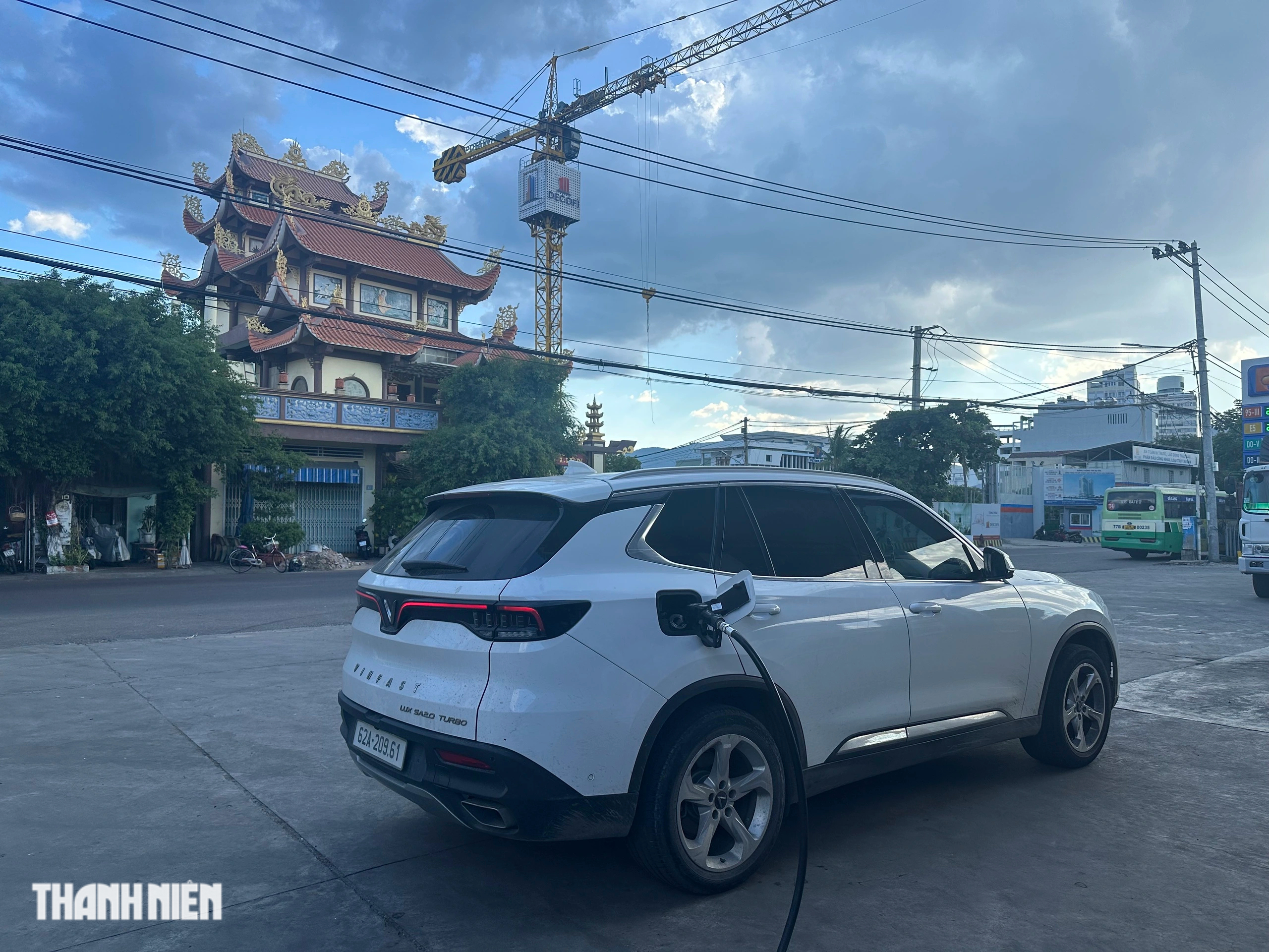 Lái xe khi xăng gần cạn: Thói quen phá hoại động cơ phổ biến - Ảnh 1. Lái xe khi xăng gần cạn: Thói quen phá hoại động cơ phổ biến - Ảnh 1.