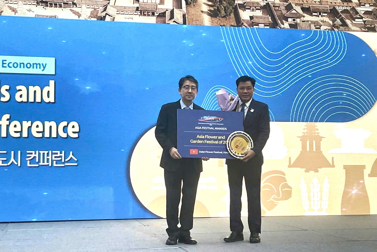 Đà Lạt nhận 2 giải thưởng Festival châu Á năm 2025 - Ảnh 2. Đà Lạt nhận 2 giải thưởng Festival châu Á năm 2025 - Ảnh 2.
