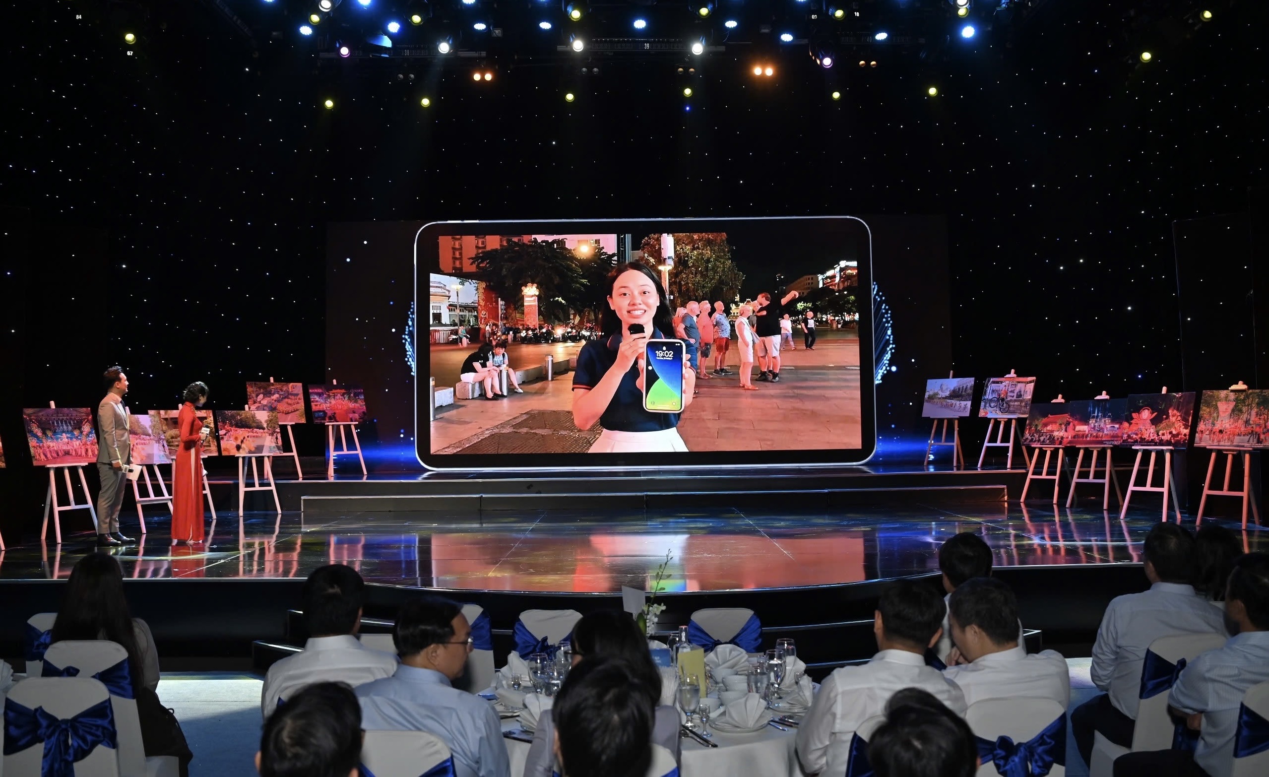 HTV ra mắt ứng dụng cung cấp đa tính năng trên đa nền tảng- Ảnh 2. HTV ra mắt ứng dụng cung cấp đa tính năng trên đa nền tảng- Ảnh 2.