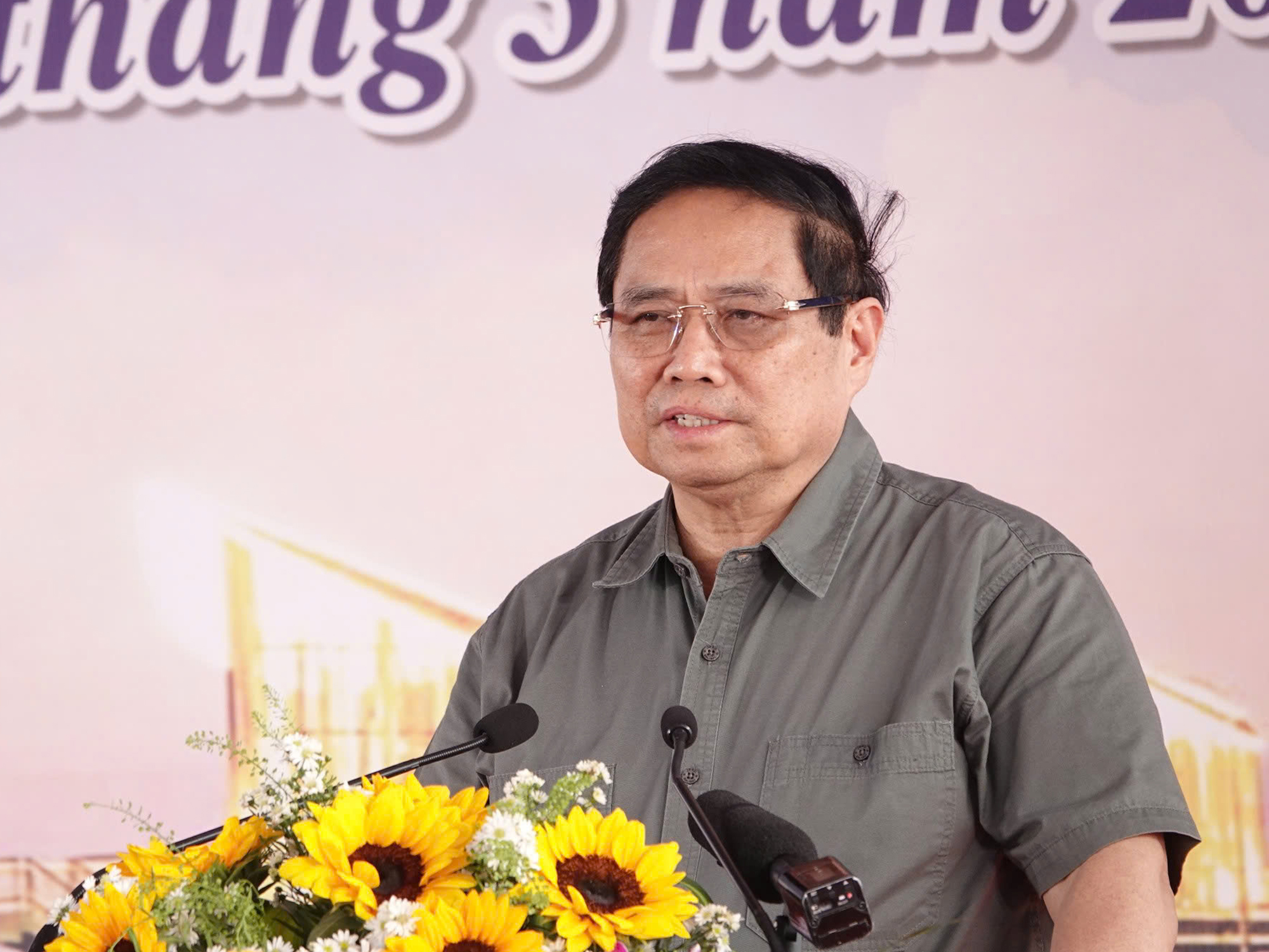Thủ tướng Phạm Minh Chính dự lễ khánh thành dự án Đập dâng Phú Phong- Ảnh 1. Thủ tướng Phạm Minh Chính dự lễ khánh thành dự án Đập dâng Phú Phong- Ảnh 1.