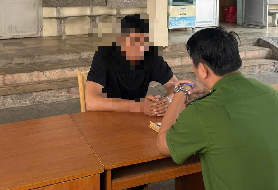 Đồng Nai: Làm rõ vụ hành hung trước cửa quán ăn - Ảnh 2. Đồng Nai: Làm rõ vụ hành hung trước cửa quán ăn - Ảnh 2.