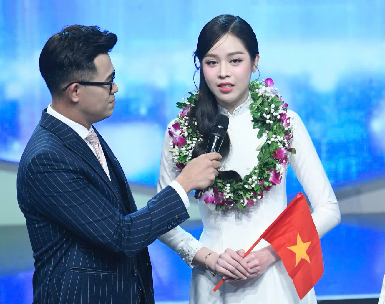 Thanh niên Việt Nam dám đương đầu , dấn thân vì tương lai đất nước - Ảnh 6. Thanh niên Việt Nam dám đương đầu , dấn thân vì tương lai đất nước - Ảnh 6.
