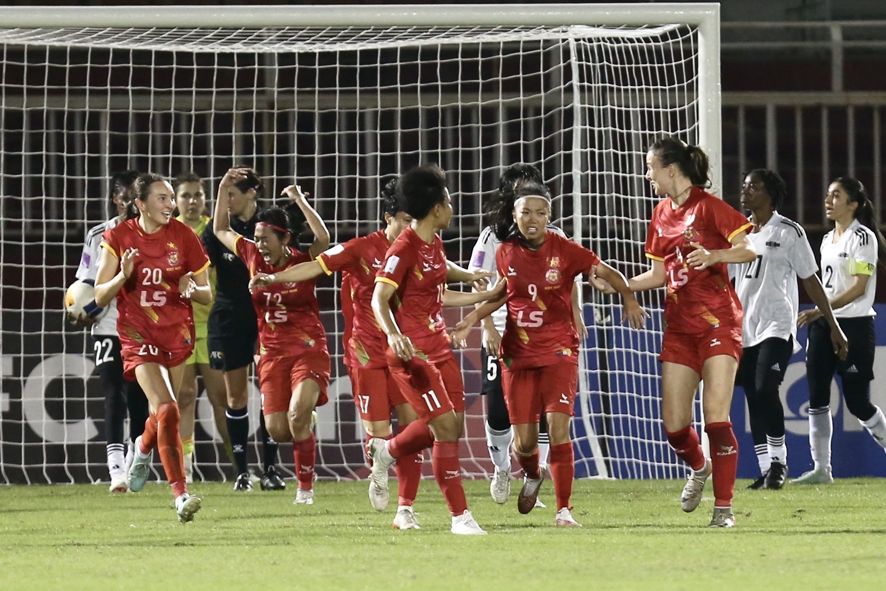 Identifikace silných soupeřek Ženského klubu Ho Či Minovo Město v semifinále Asijského poháru C1: Kdy se zápas odehraje? - Foto 1. Xác định đối thủ mạnh của CLB nữ TP.HCM tại bán kết Cúp C1 châu Á: Bao giờ đấu?- Ảnh 1.