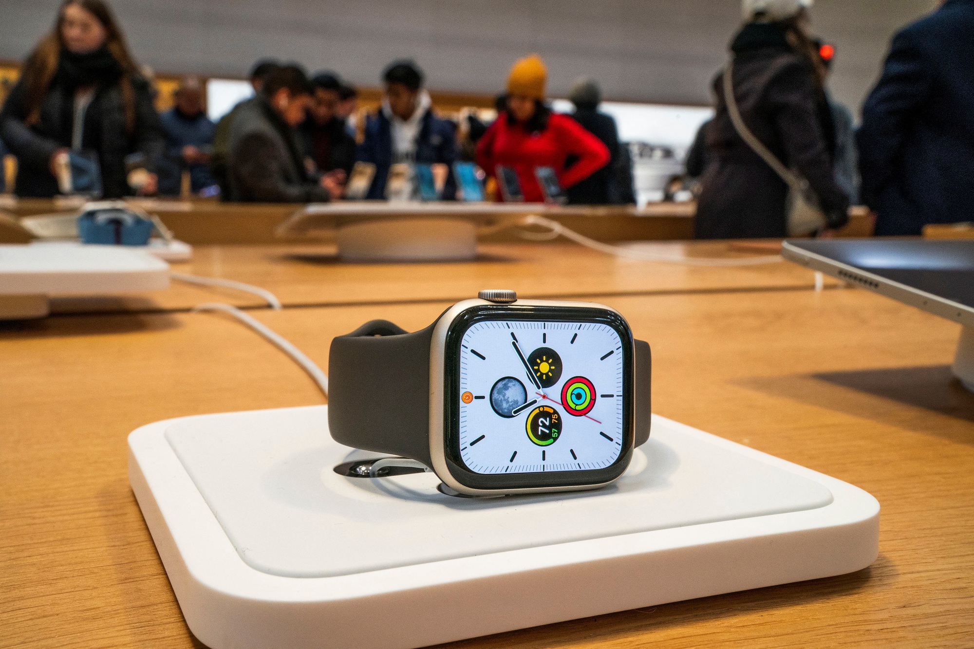 Cẩn thận khi mua Apple Watch cũ - Ảnh 1.