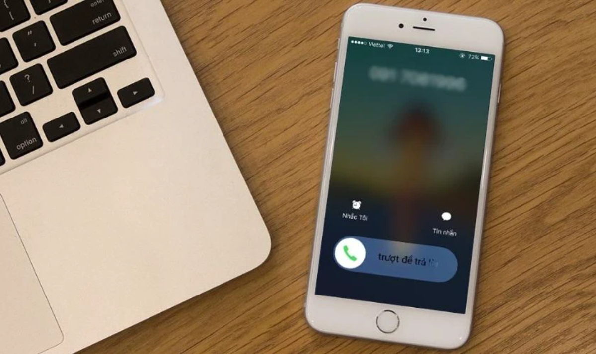 Tại sao iPhone chỉ có hai cách trả lời cuộc gọi - Ảnh 1.